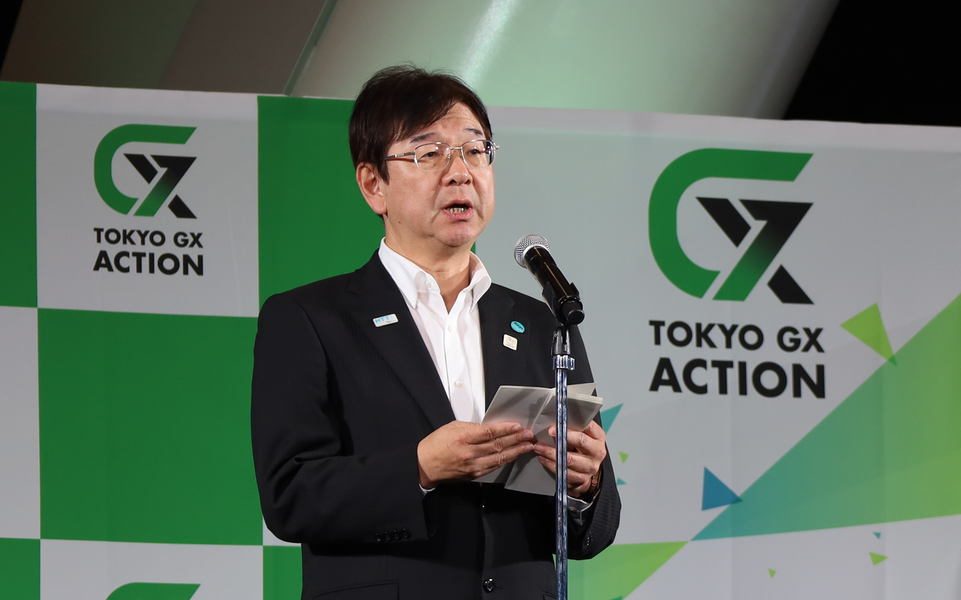 オープニングセレモニーには東京都副知事の潮田勉氏が登壇