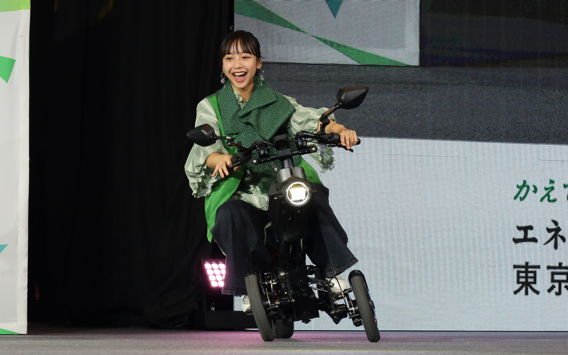 「TOKYO GX ACTION」公式アンバサダーに就任した山之内すずさんがオープニングセレモニーに参加した