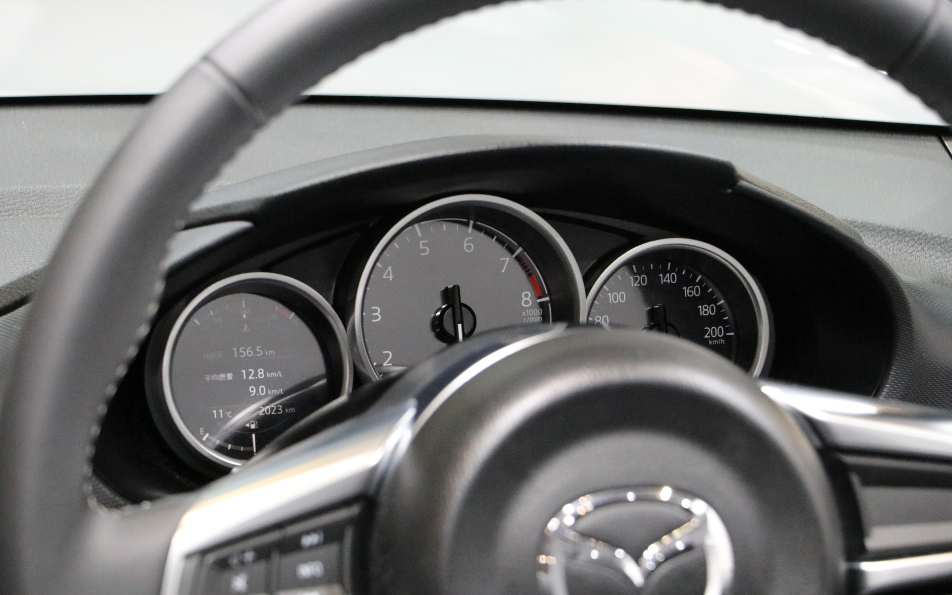 ステアリングだけ実車と同じもので、あとはワンオフの特注品という