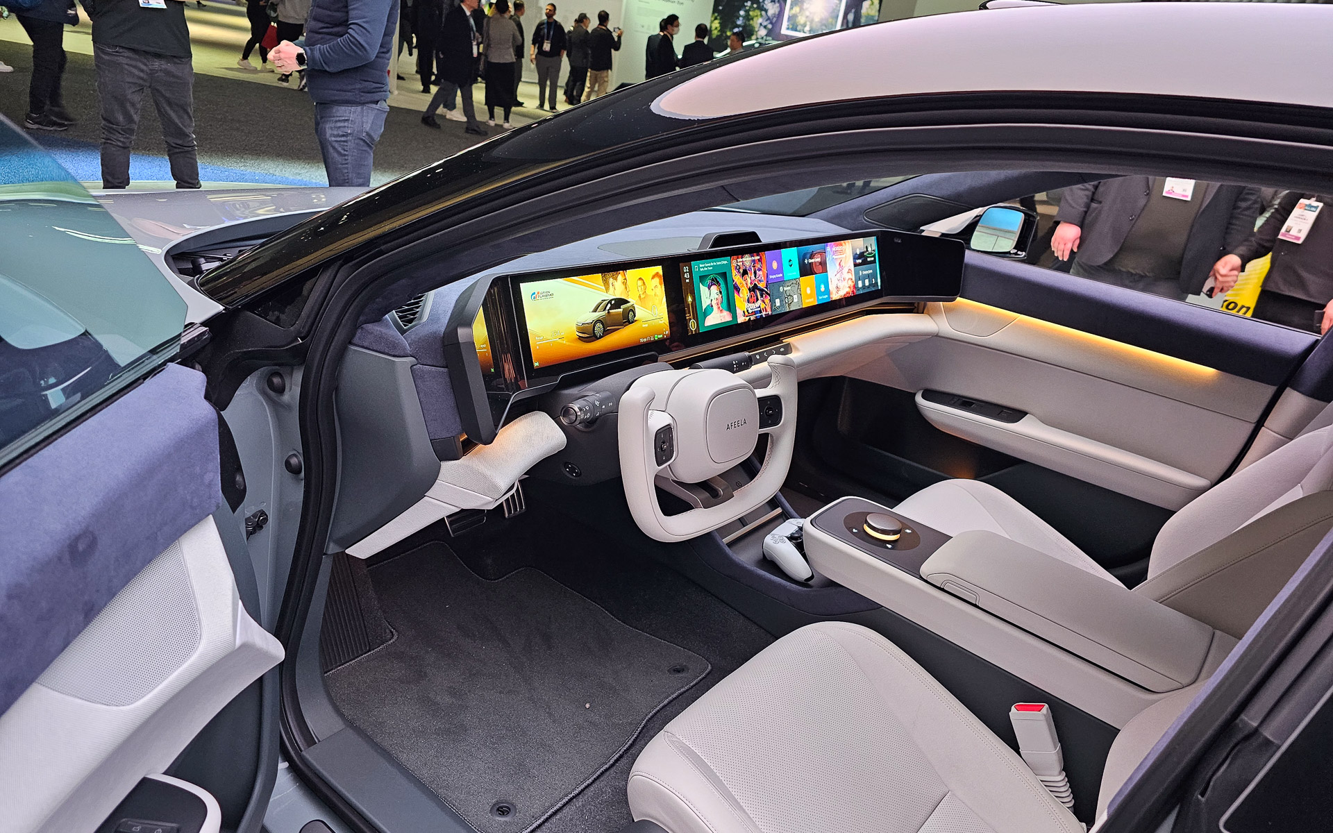 デジタルコクピットがQualcomm Snapdragon Cockpitなどで実現される