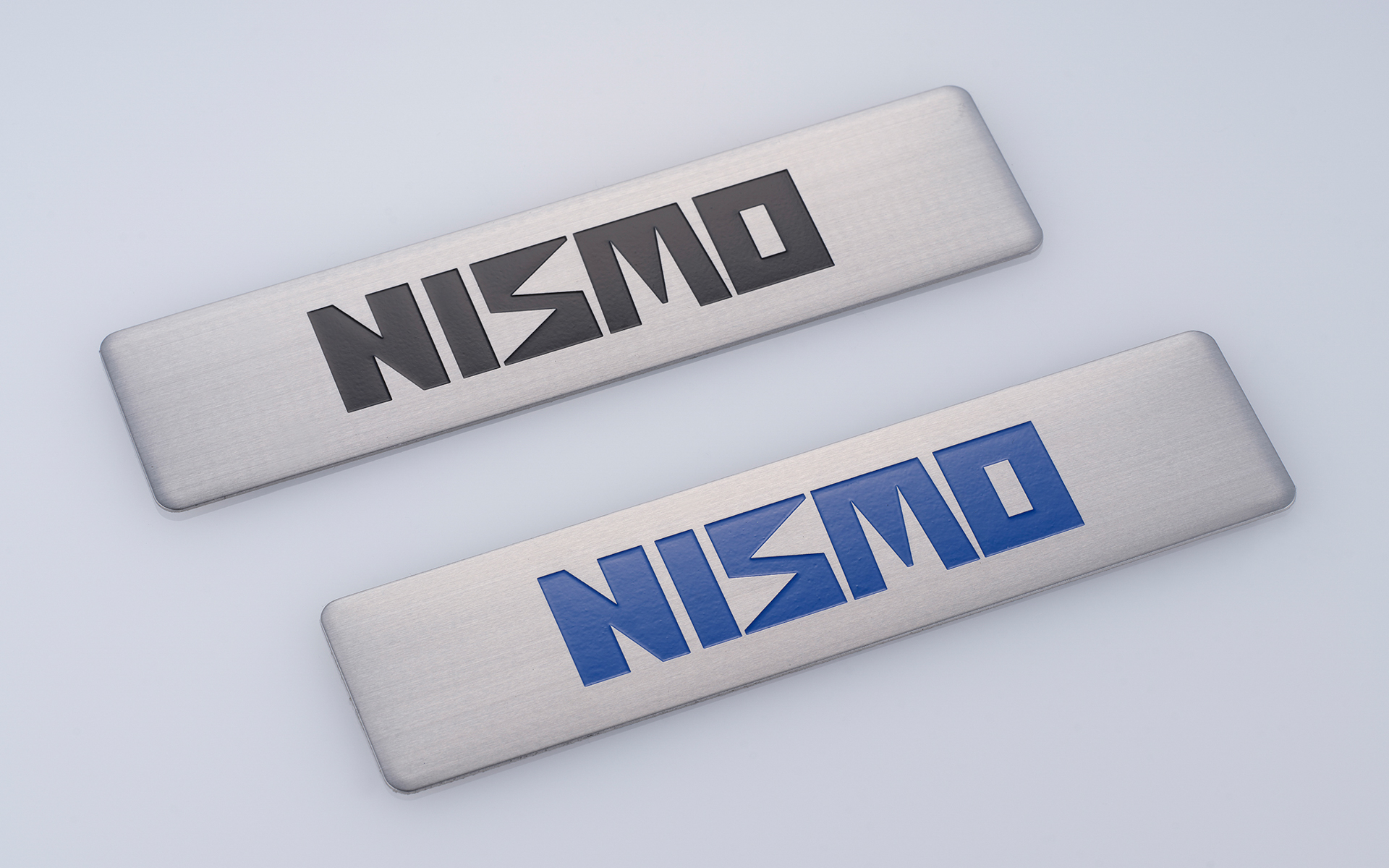 初代NISMOロゴメタルエンブレムセット