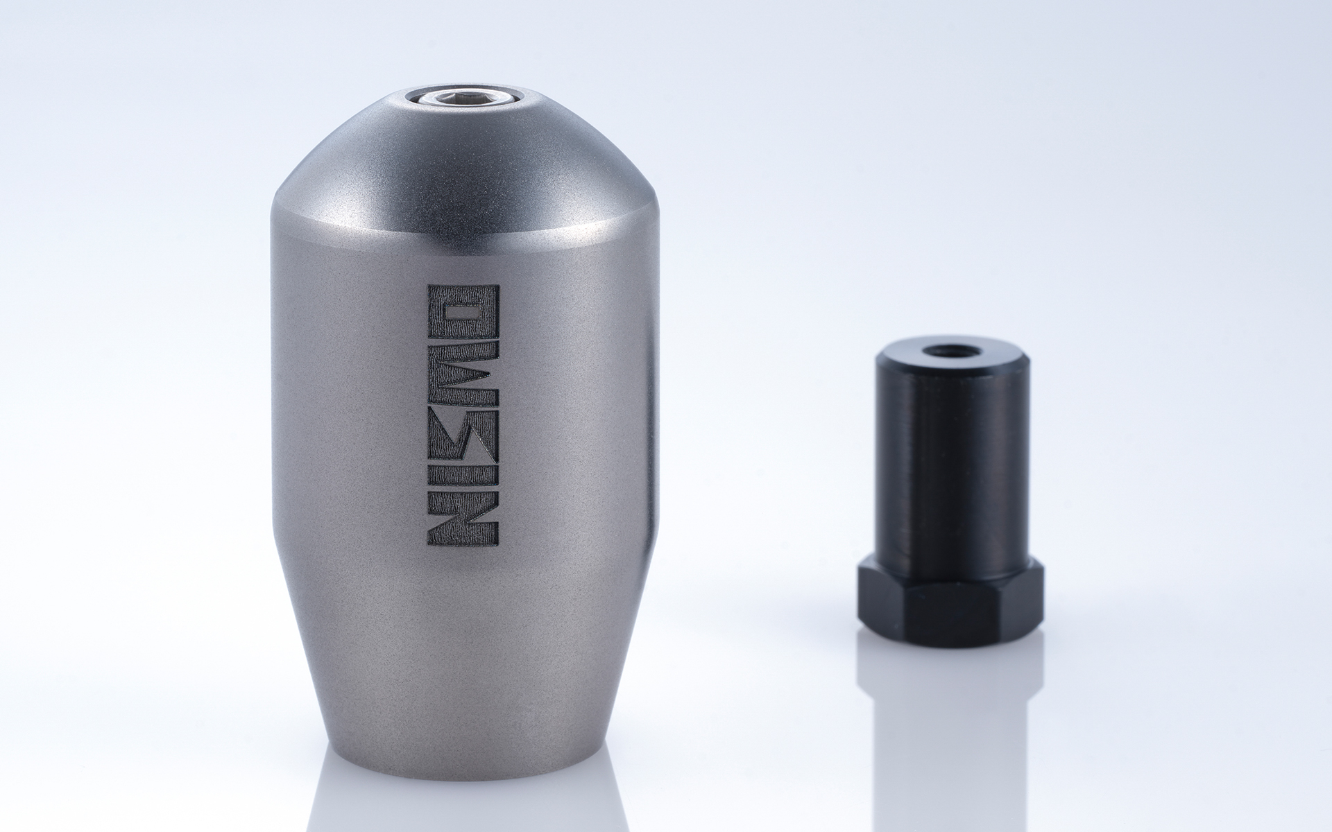 GTシフトノブ（チタン）にはシフトパターンプレートが付属