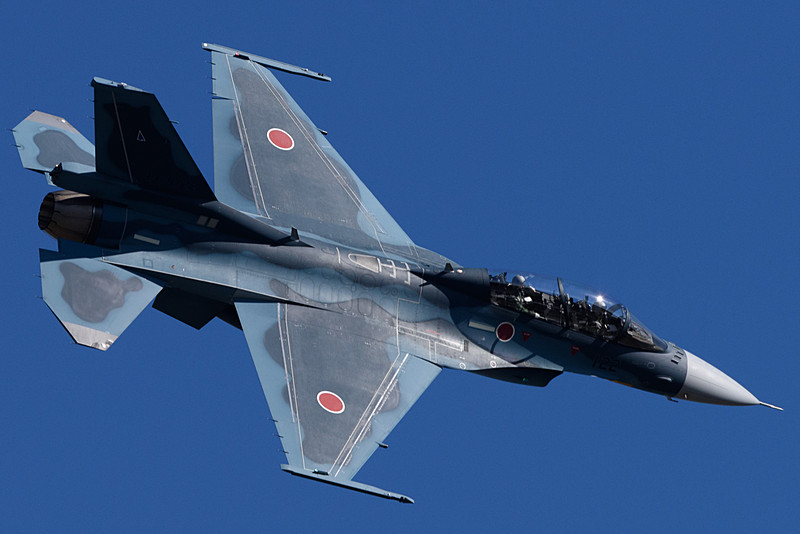 勝田貴元選手が同乗したF-2B戦闘機と同型機（SUPER GTもてぎ戦に飛来した松島基地 第21飛行隊所属機）