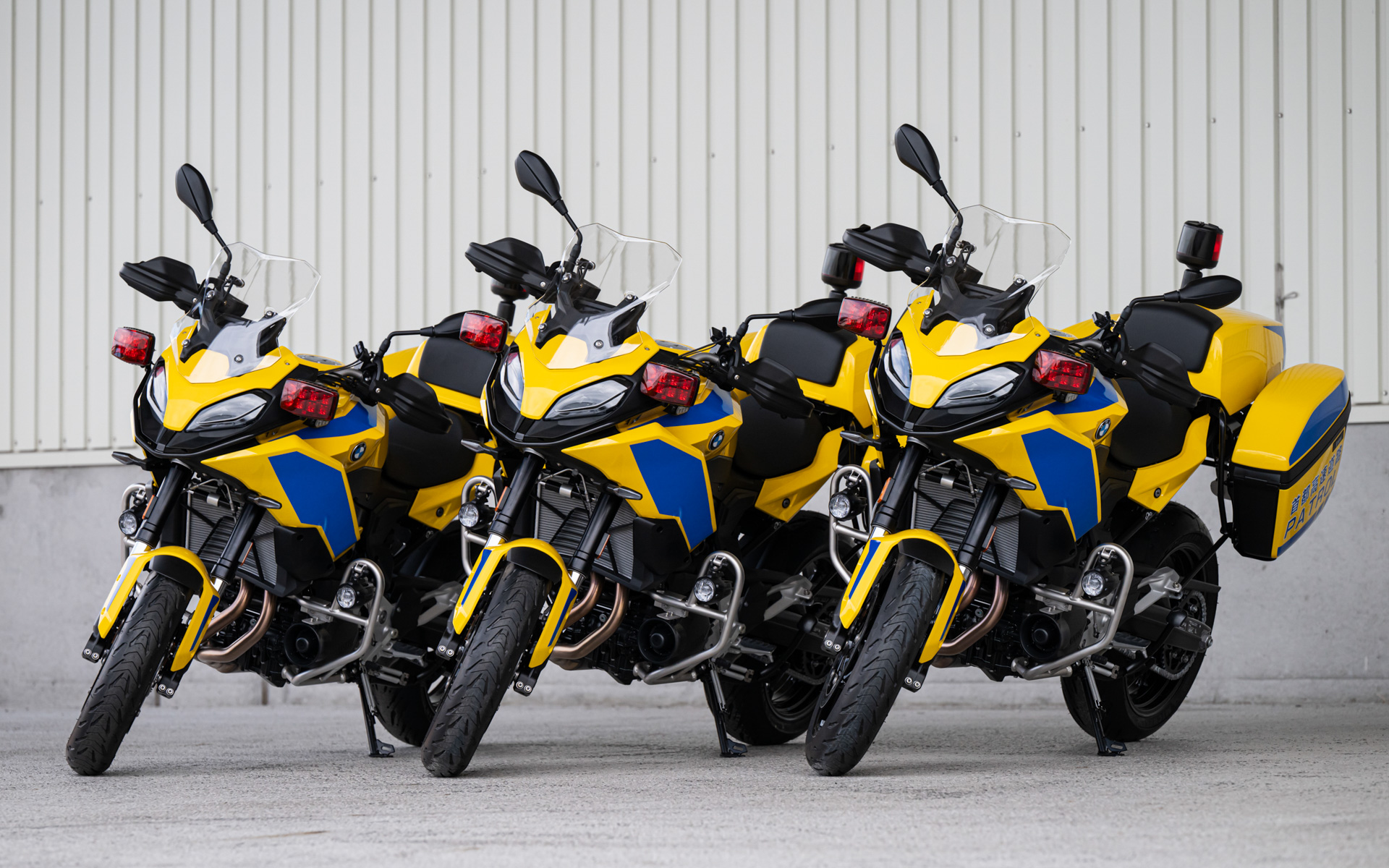 首都高速道路バイク隊の新型車両「F900XR POLICE仕様」