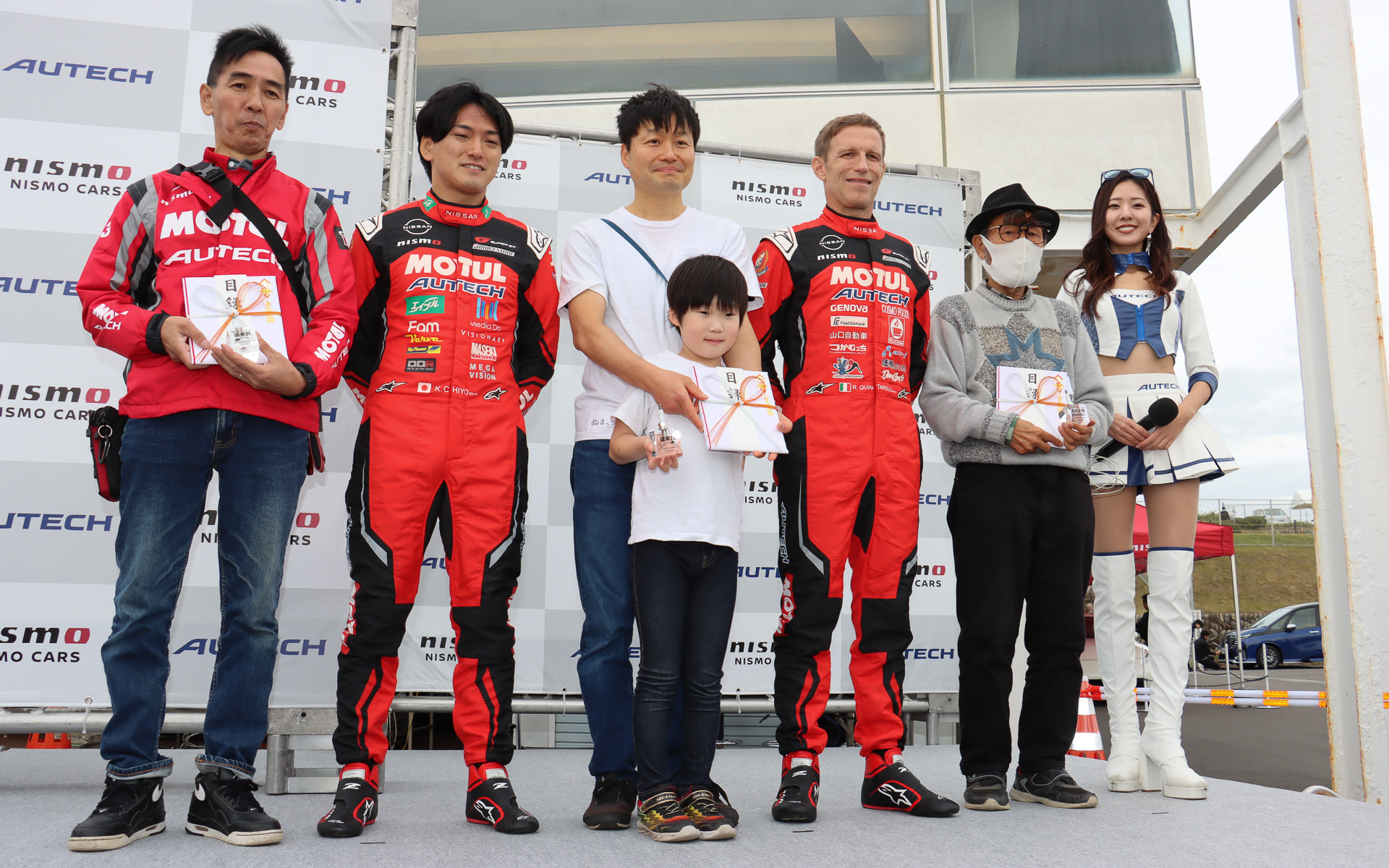 オープニングではこのほか、遠方からの参加者を表彰する「遠来賞」と走行距離が多い人を表彰する「過走大賞」の表彰式も実施