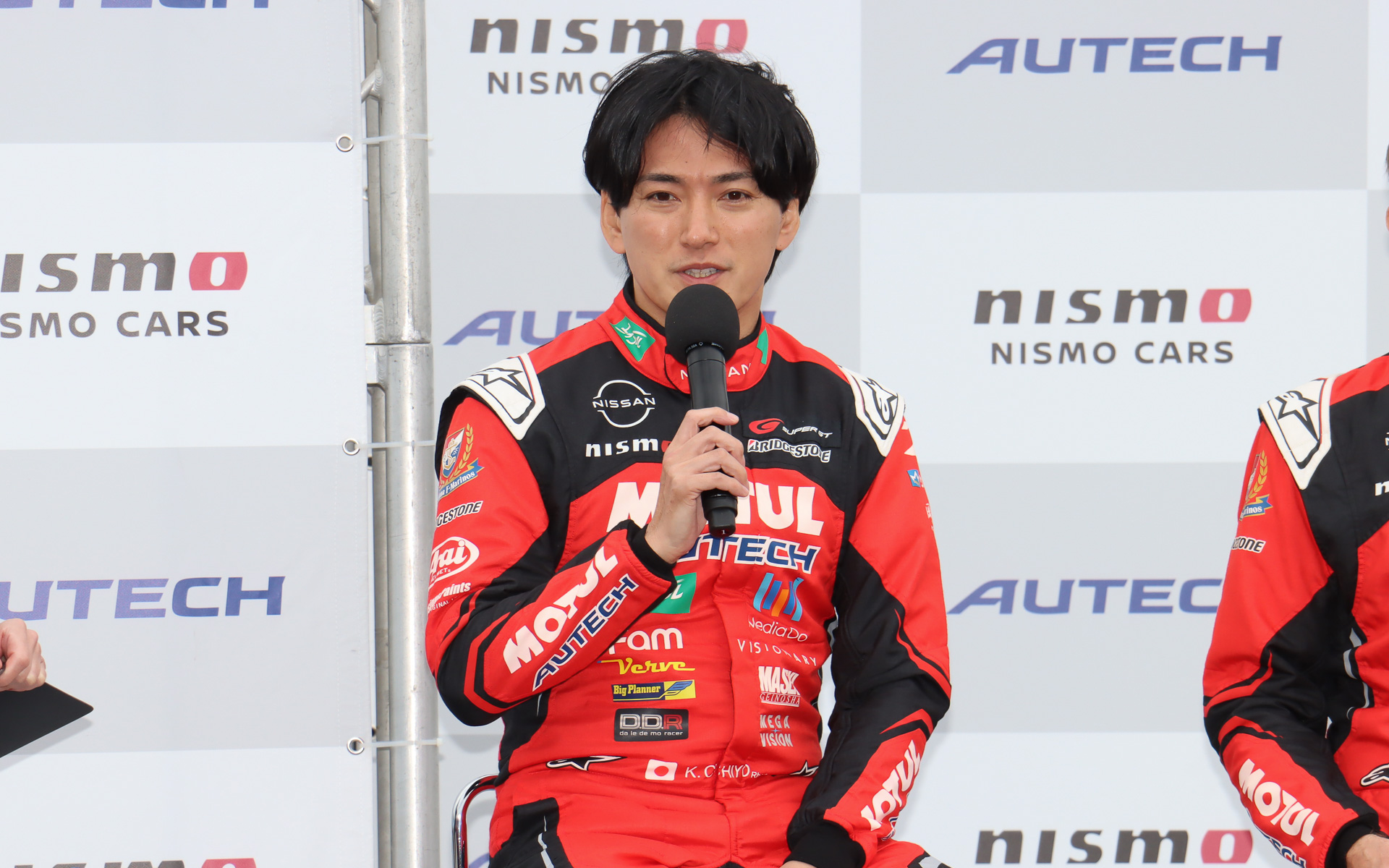 チーム移籍についての感想やチーム状況などについて語る千代選手