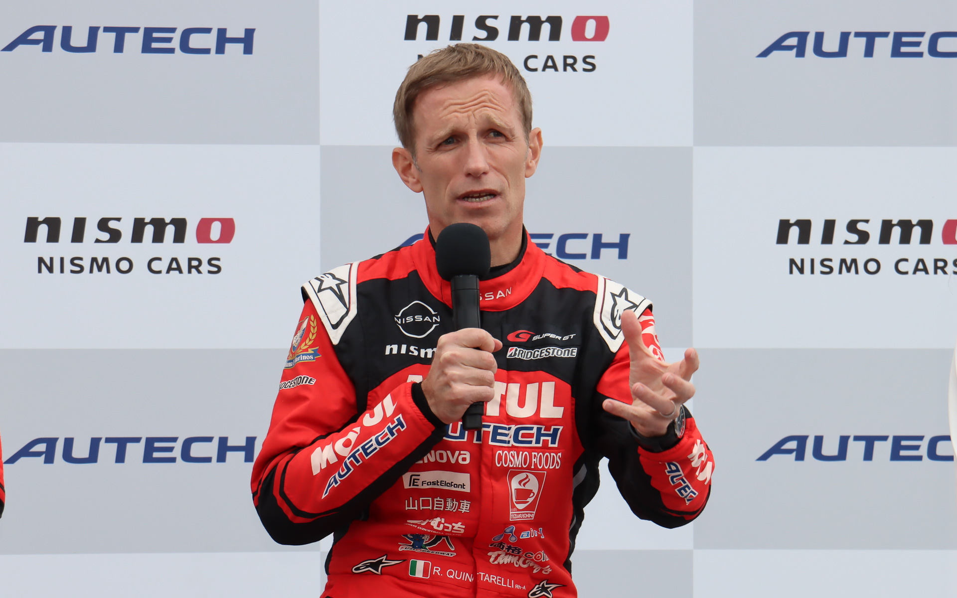 クインタレッリ選手はまだ年間ランキングの2位になるチャンスもあるので、最終戦が行なわれる鈴鹿サーキットまで応援しに来てほしいと語った