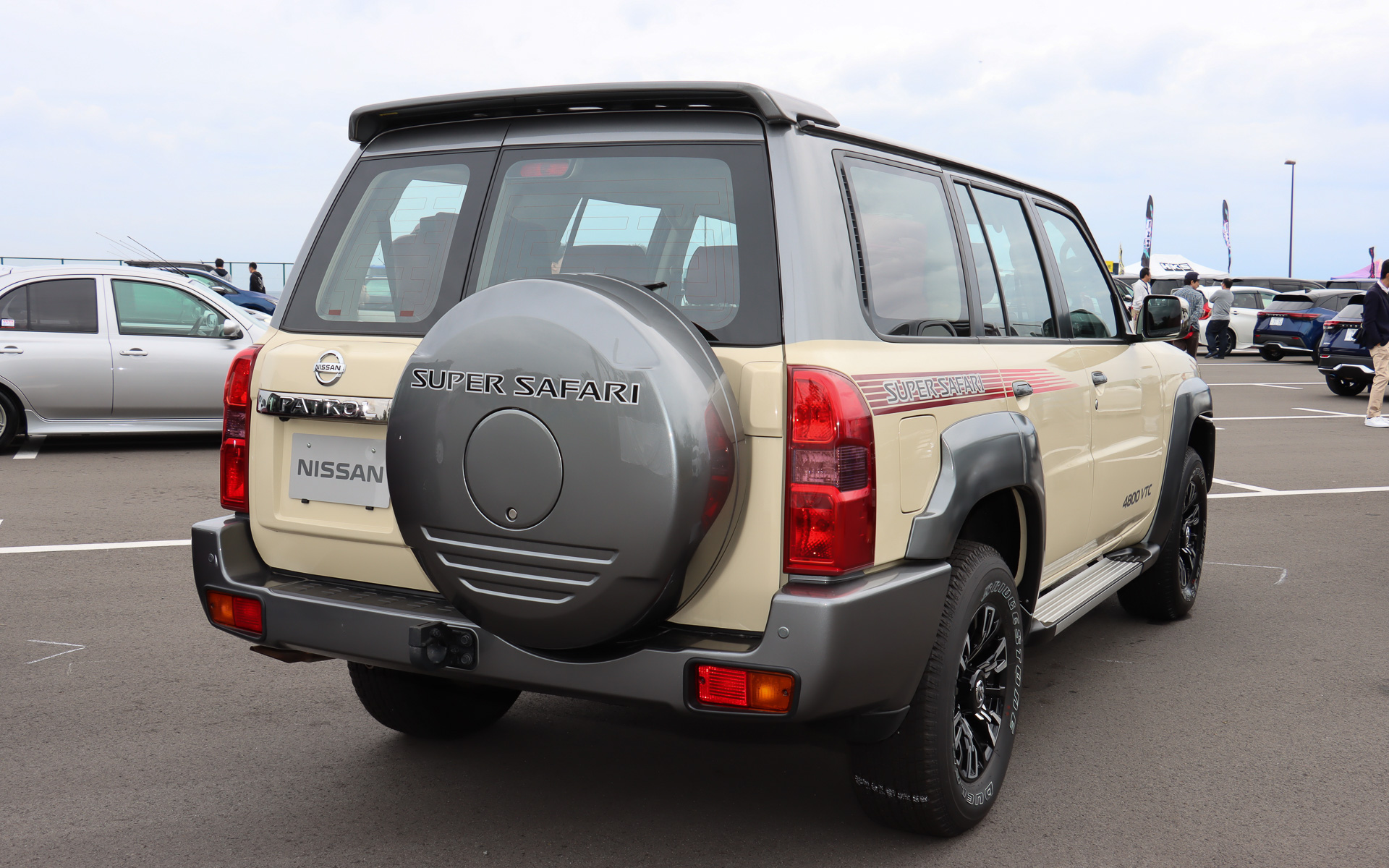 海外向け車両のカスタムカーの一例として展示された「パトロール スーパーサファリ」