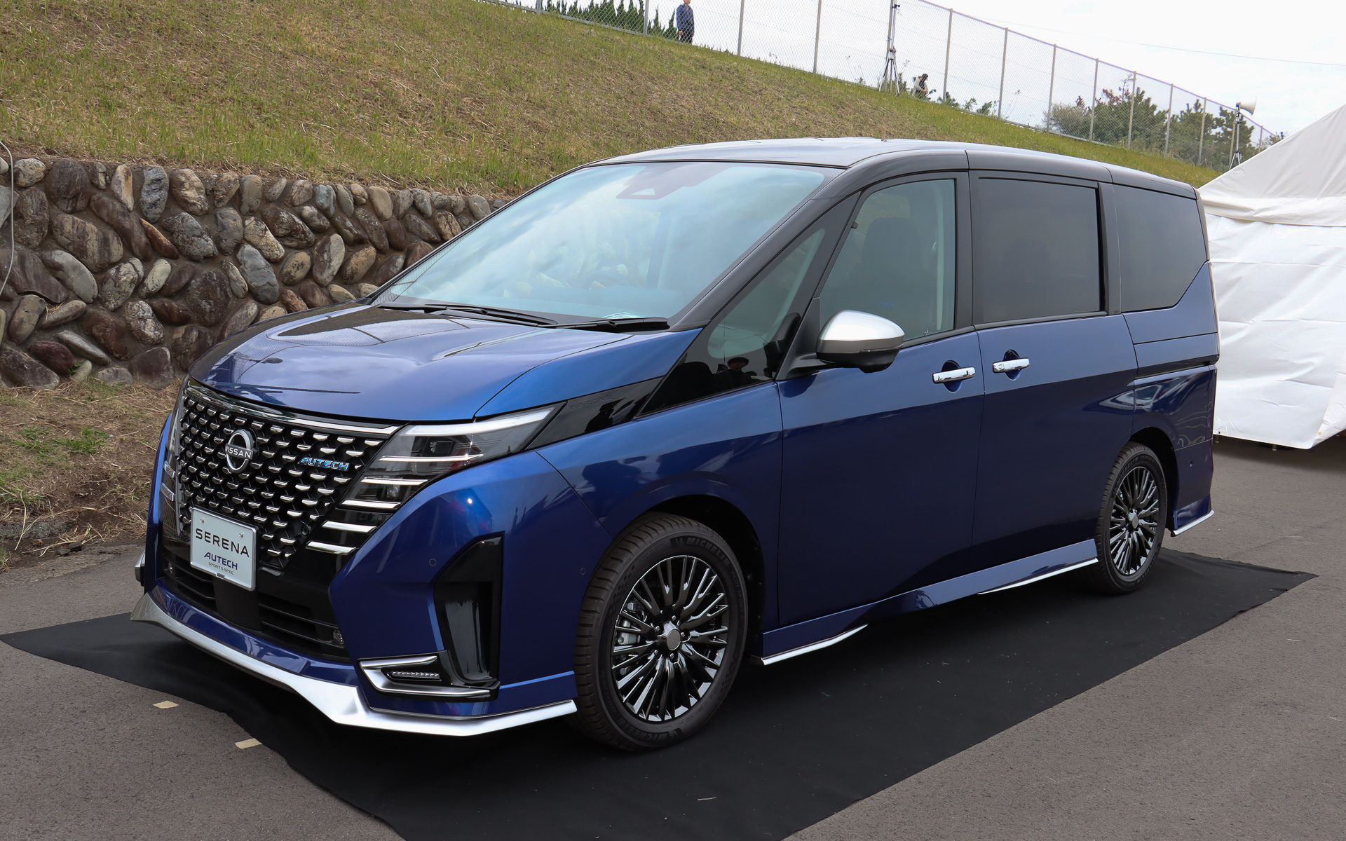 セレナ AUTCH SPORTS SPEC