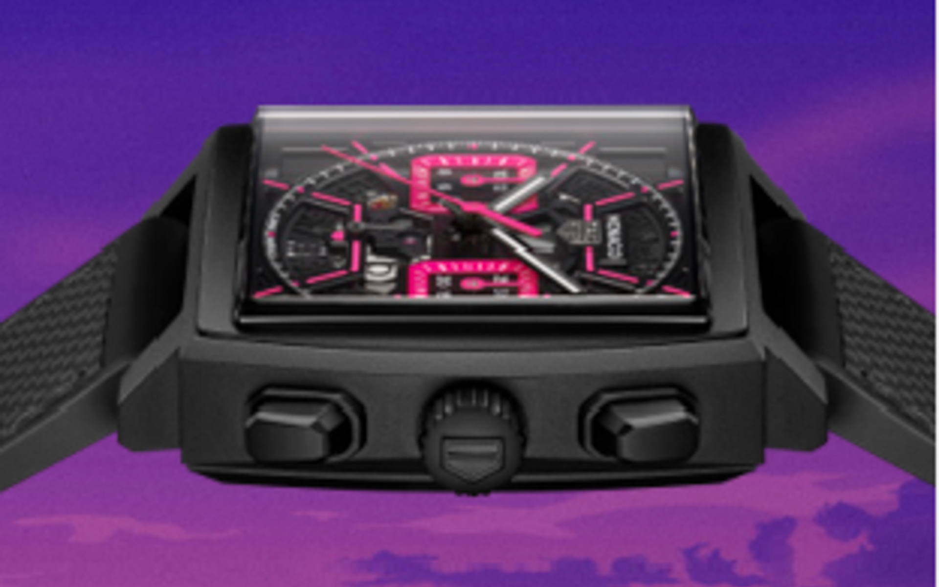 サンドブラスト加工を施したブラックのスケルトンダイヤルを装備