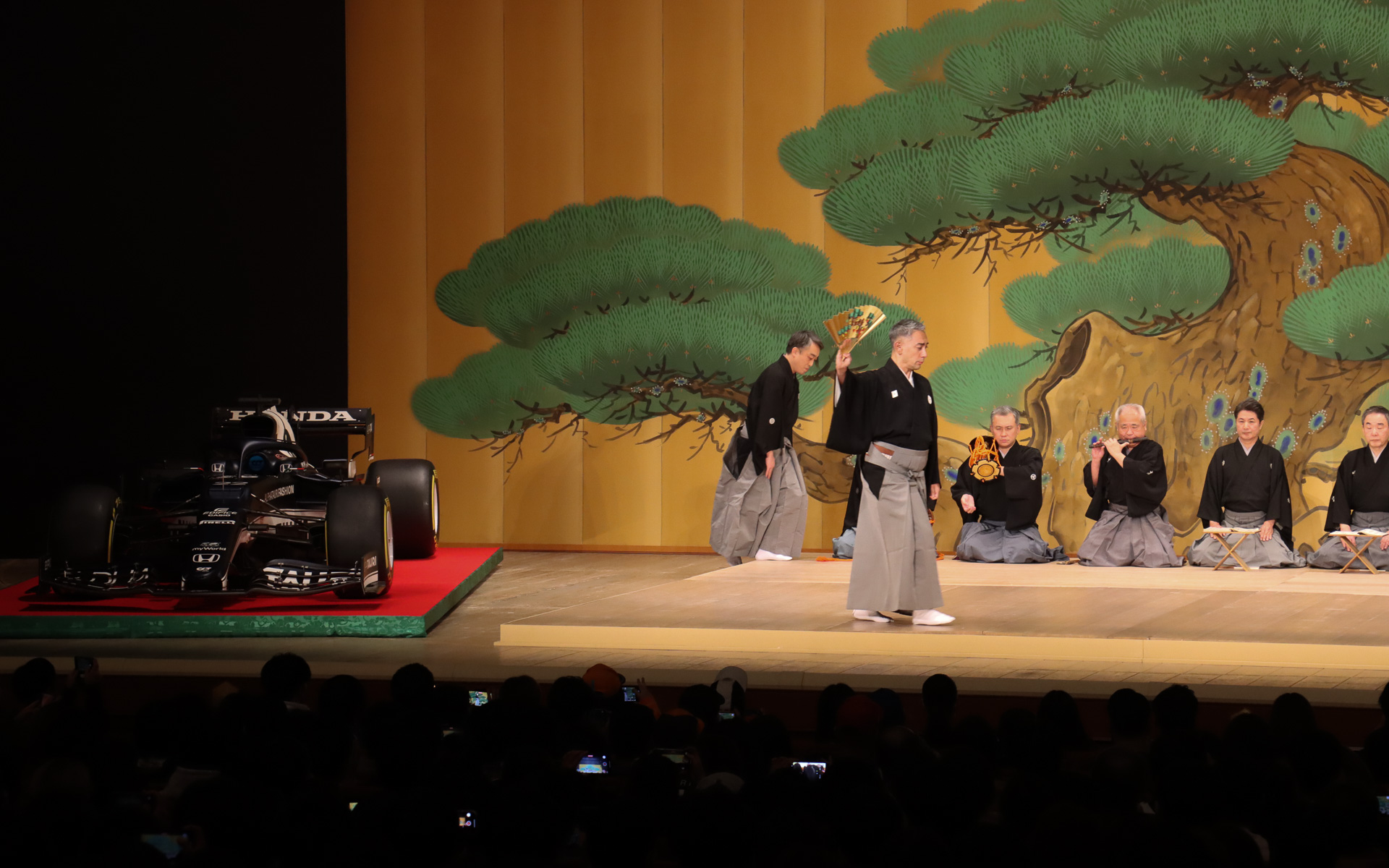 市川團十郎さんによる歌舞伎舞踊「延年之舞」