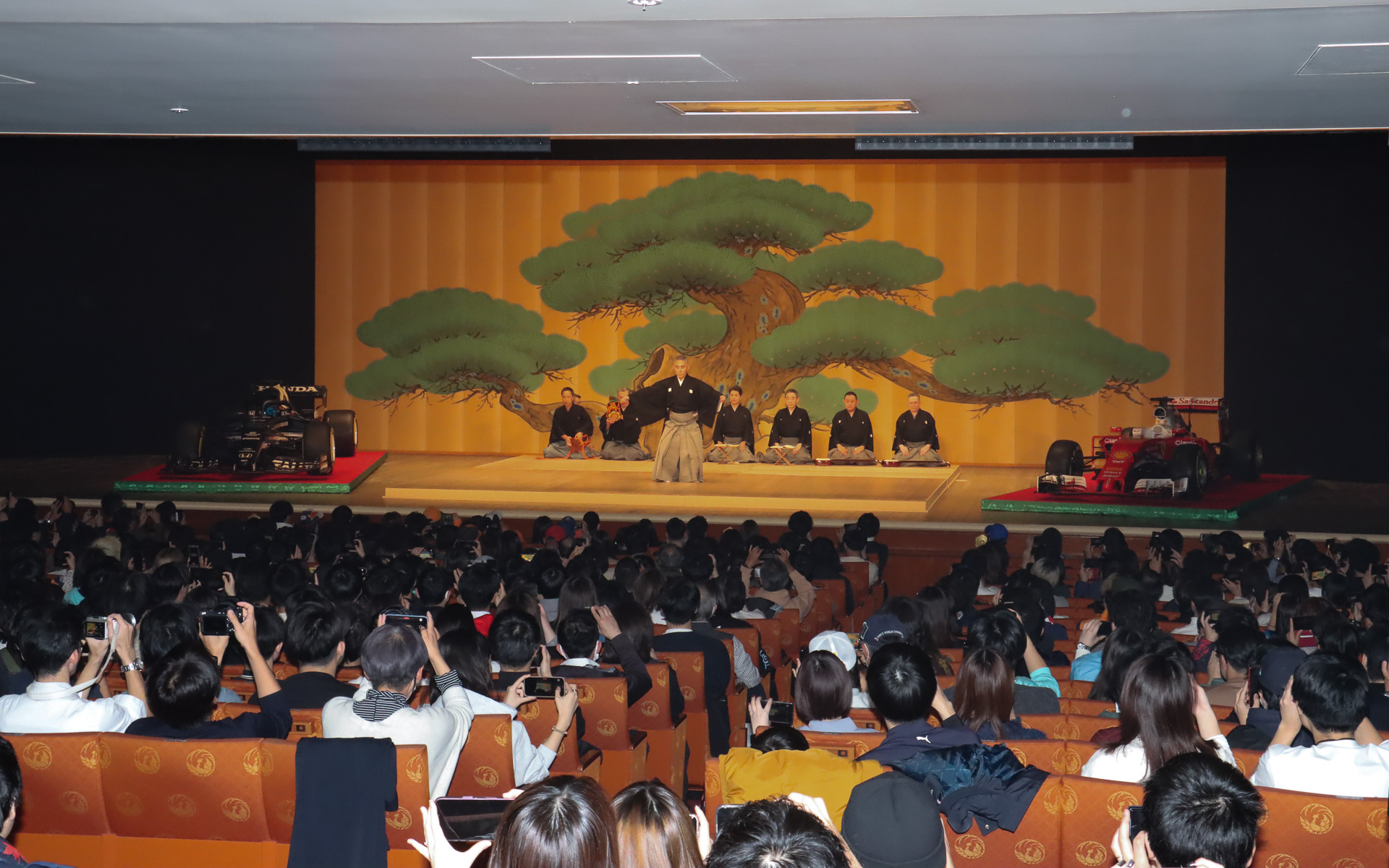 市川團十郎さんによる歌舞伎舞踊「延年之舞」