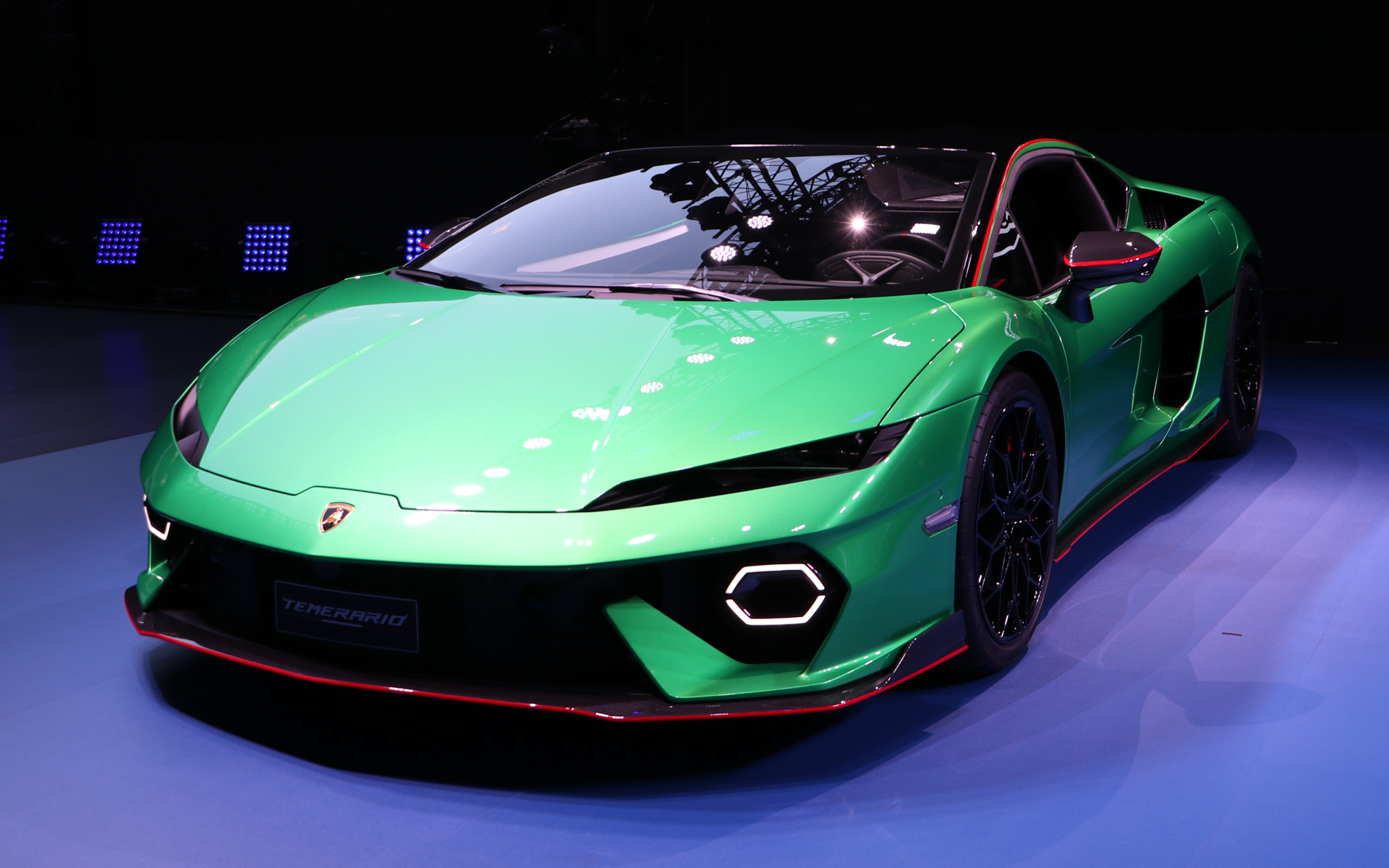 新型スーパースポーツカー「テメラリオ」の軽量仕様「アルジェリータ・パッケージ」