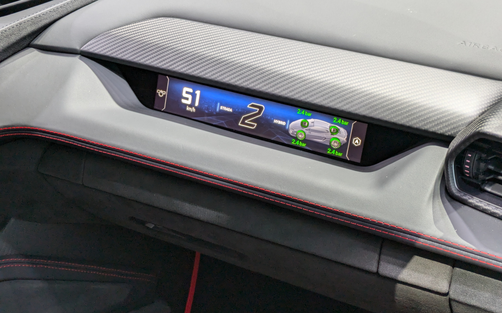 助手席前のモニター