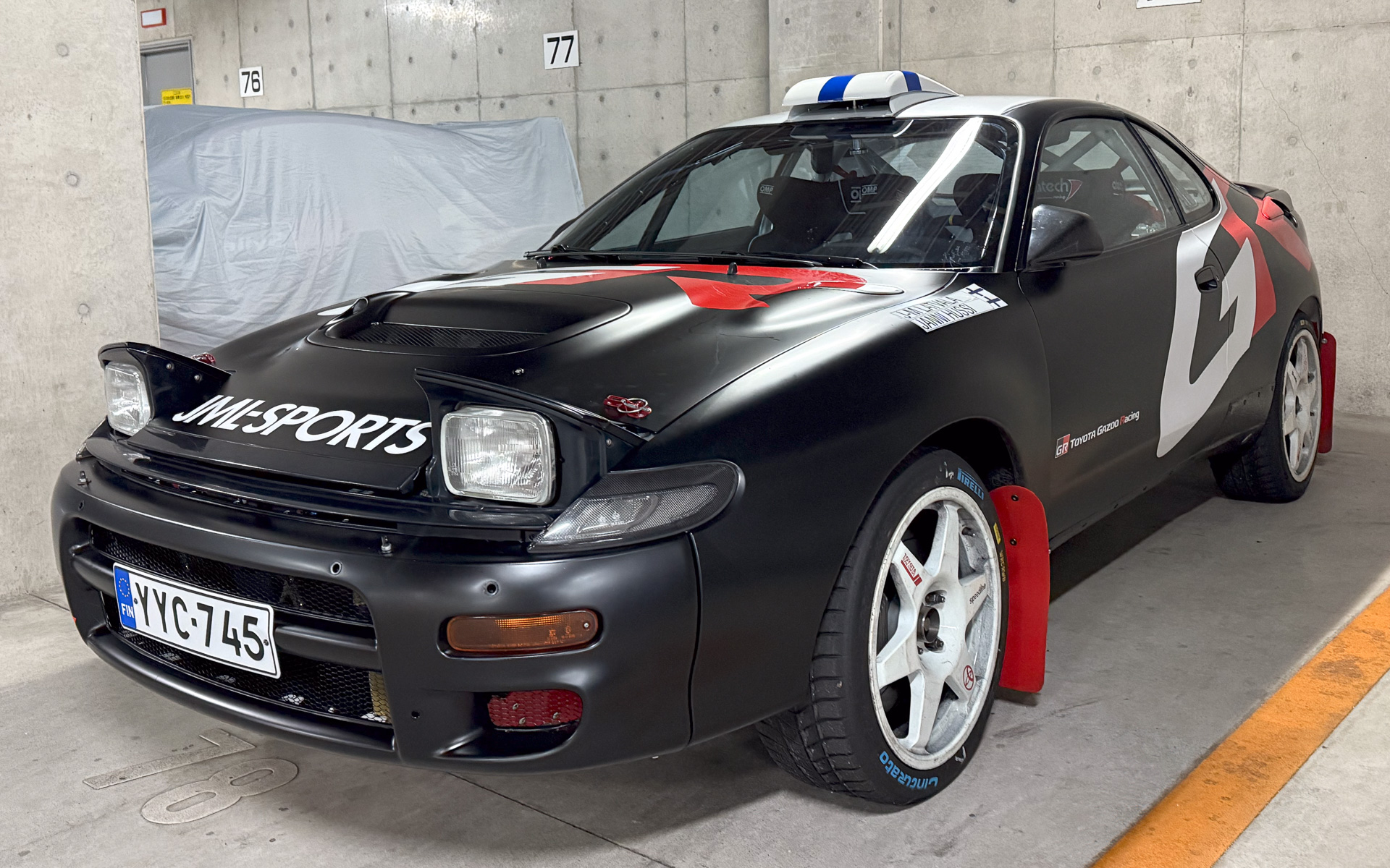 12月1日、豊田スタジアムでヤリ-マティ・ラトバラ代表がデモラン予定のST185型セリカ