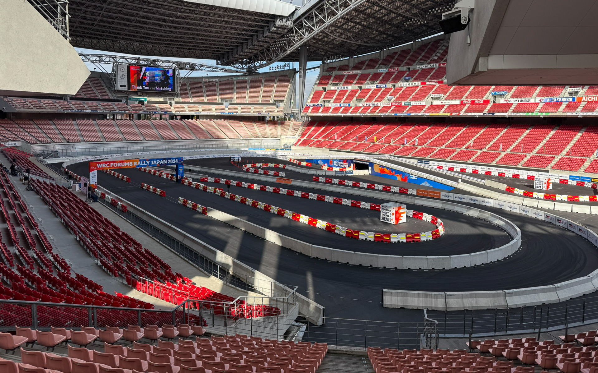 豊田スタジアムの特設コース