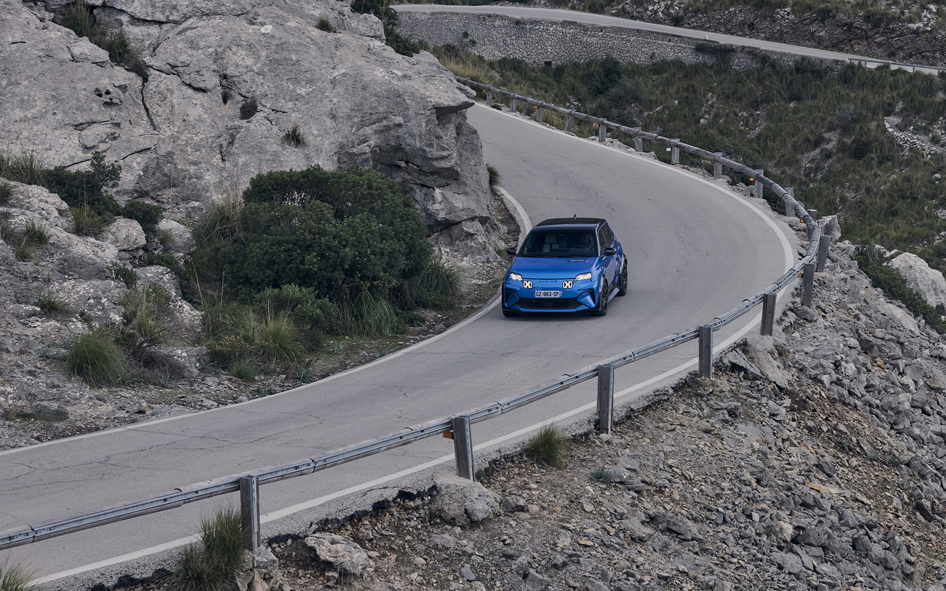 まずは公道で試乗