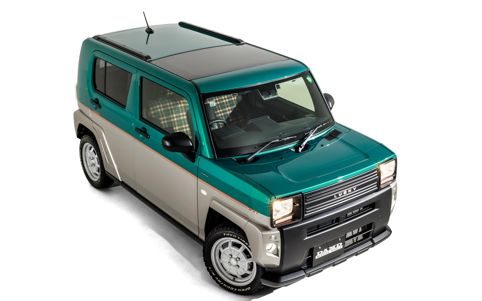 ダムドの新作ボディキット「TAFT LUCKY」装着イメージ