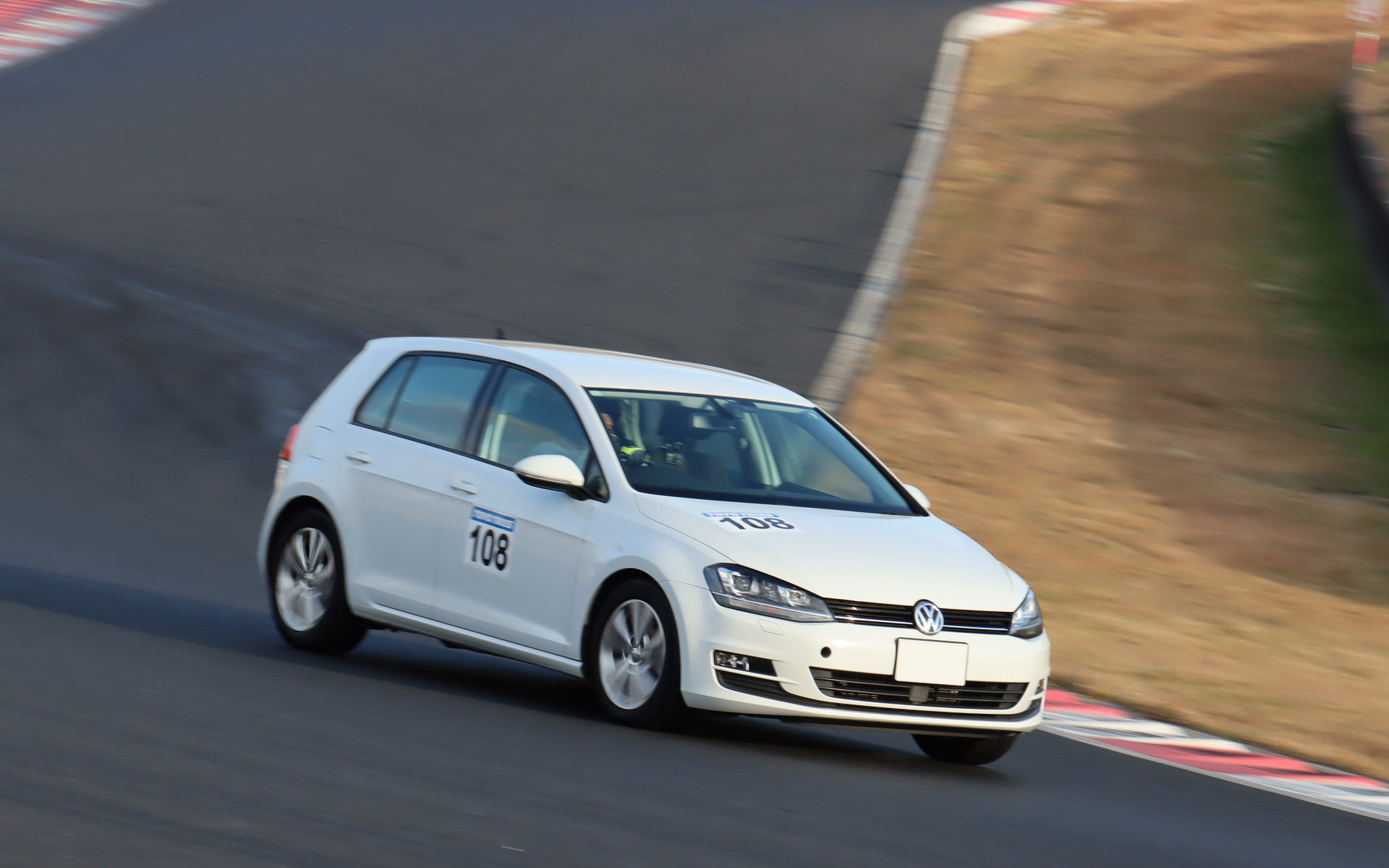 シロカピさんの走行シーン