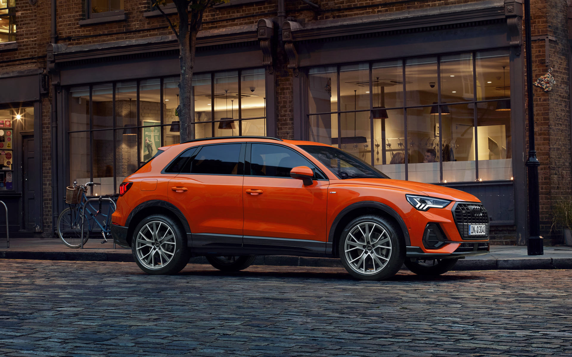 アウディ、コンパクトSUV「Q3」とSUVクーペ「Q3 スポーツバック」をアップデート