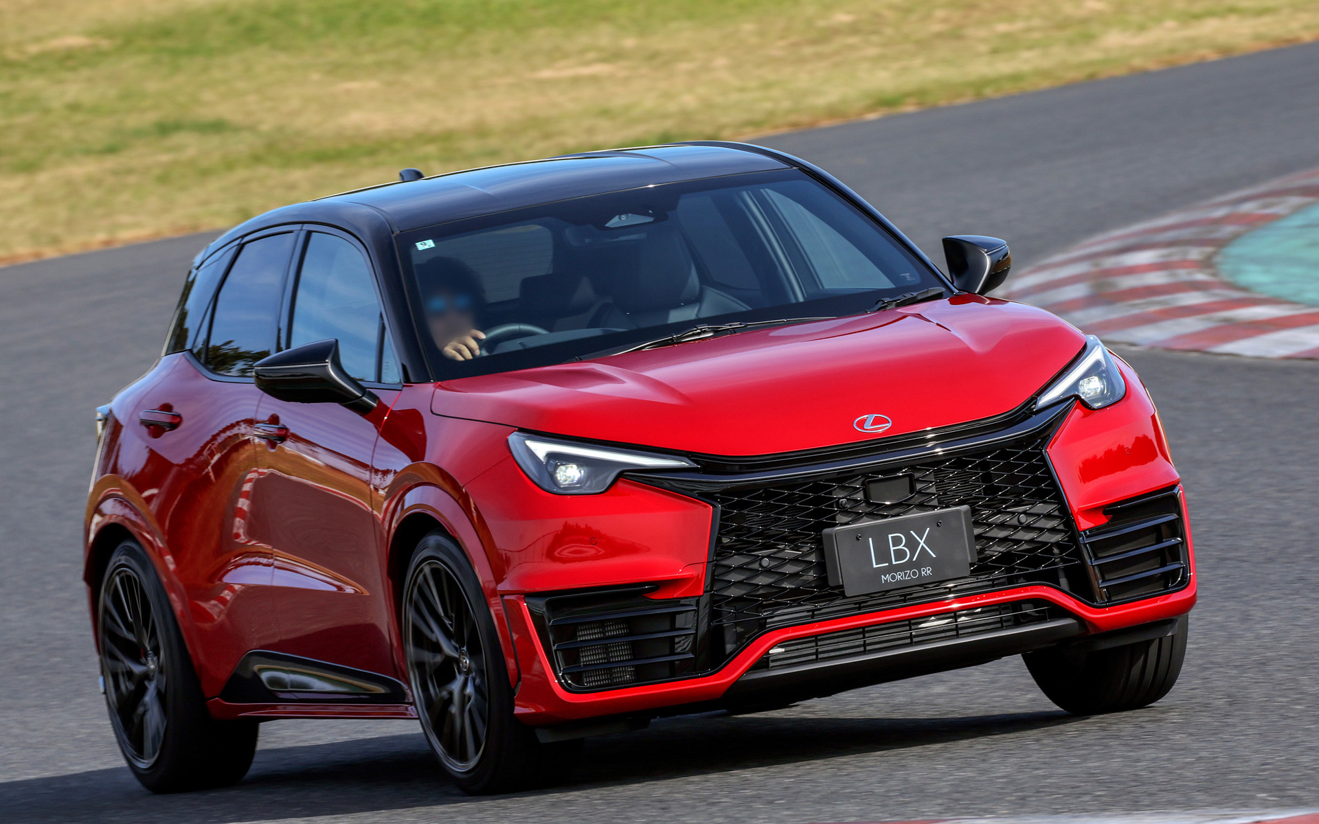 トヨタ自動車株式会社：レクサス「LBX」