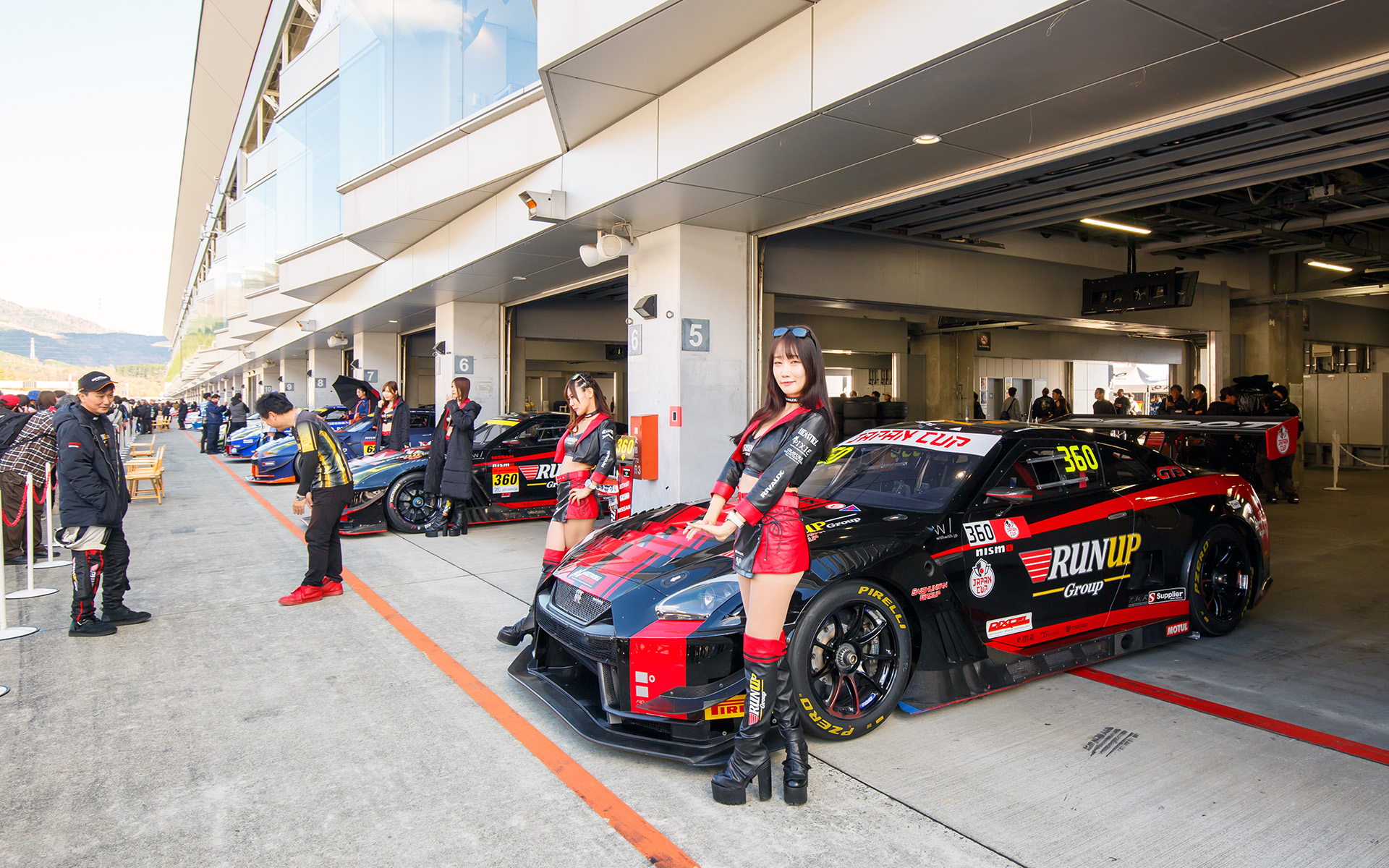 タップリと時間をとったピットウォークも開催