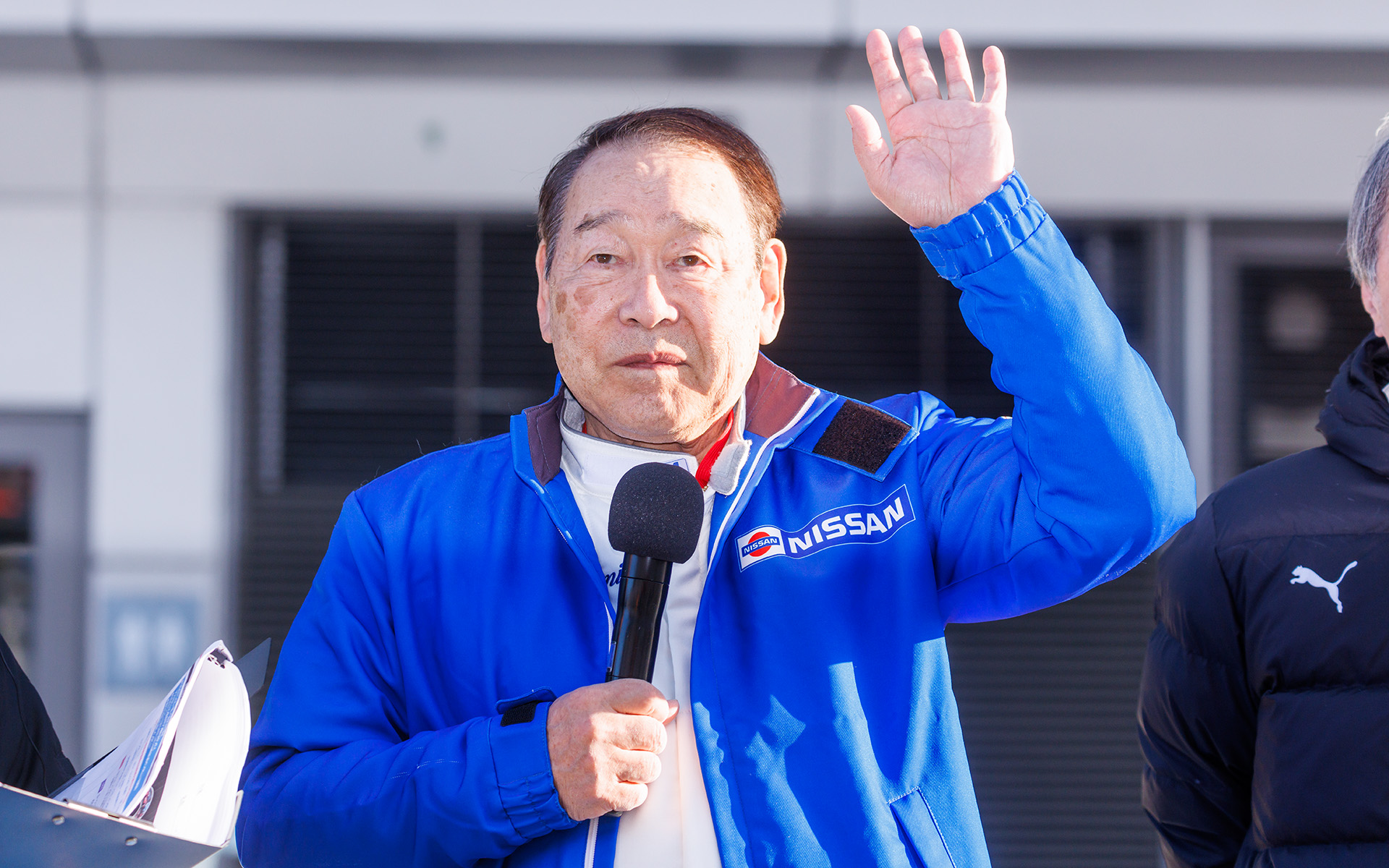 「FRですごくよかった」と言いつつ「ストレートがもっと速ければ」とリーボックスカイラインをドライブした長谷見昌弘氏