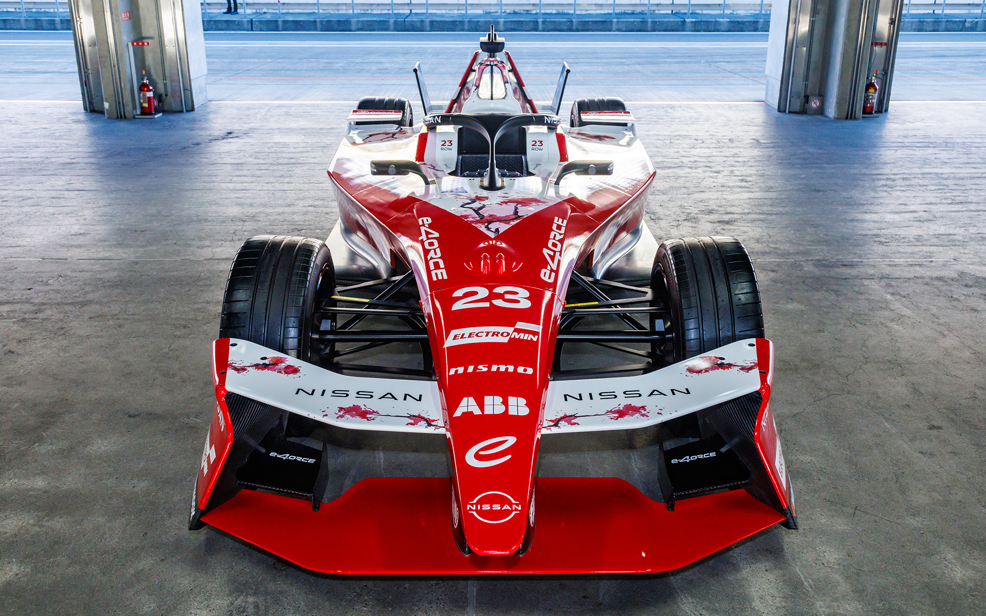 Formula E Gen3 Evo（2024 Formula E）。新たなボディキットや前輪の駆動化などによりGen3から約2％のパフォーマンスアップを実現。モナコ市街地コースで予選ラップが約2秒短縮するという