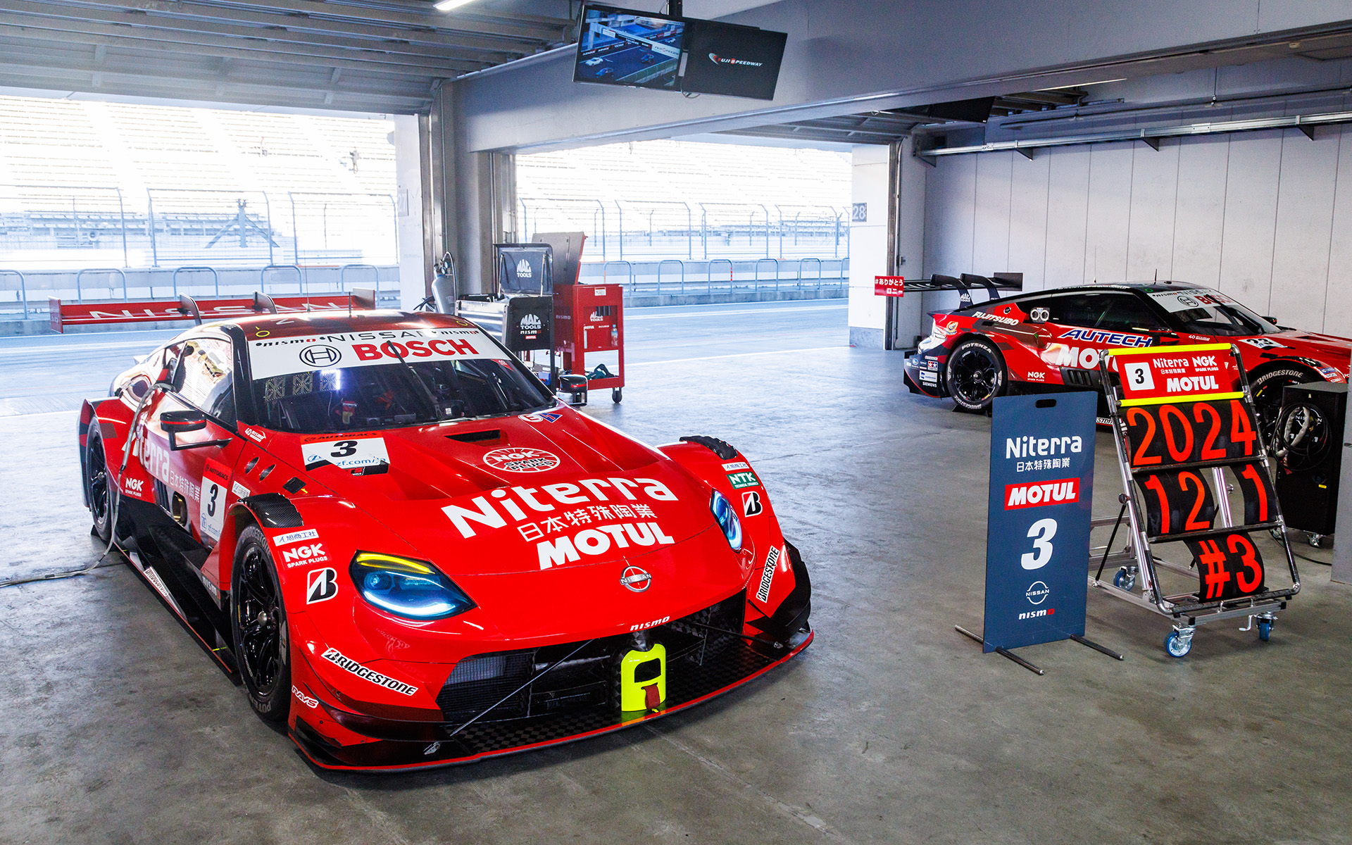 Niterra MOTUL Z（2024 SUPER GT GT500）