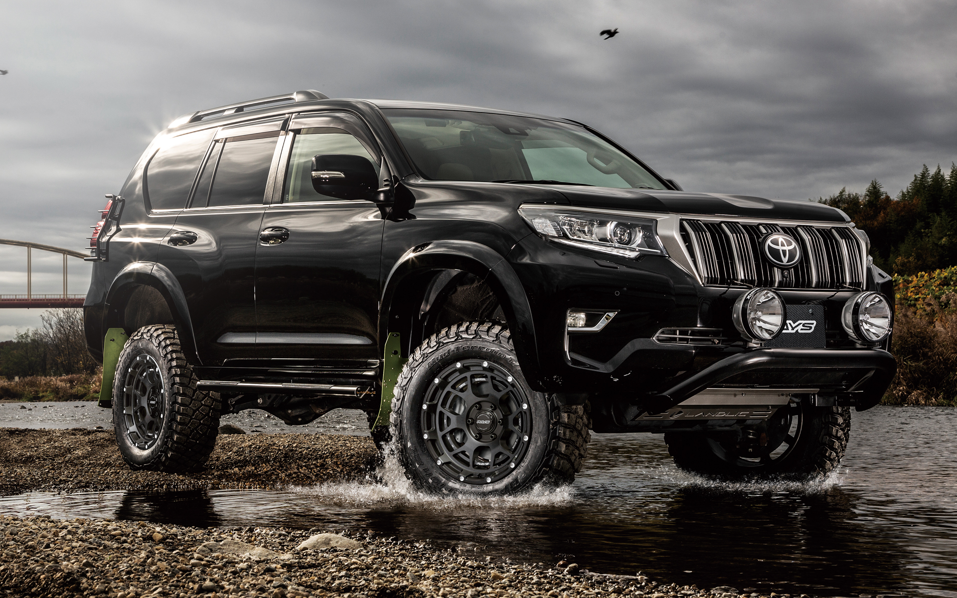 TEAM DAYTONA「M6」（マットブラック）装着イメージ