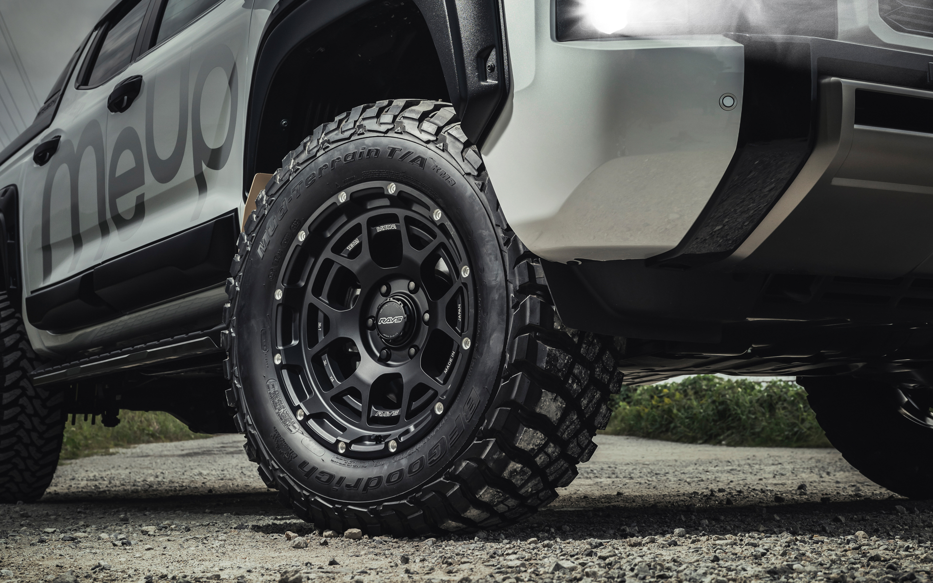 TEAM DAYTONA「M6」（マットブラック）装着イメージ