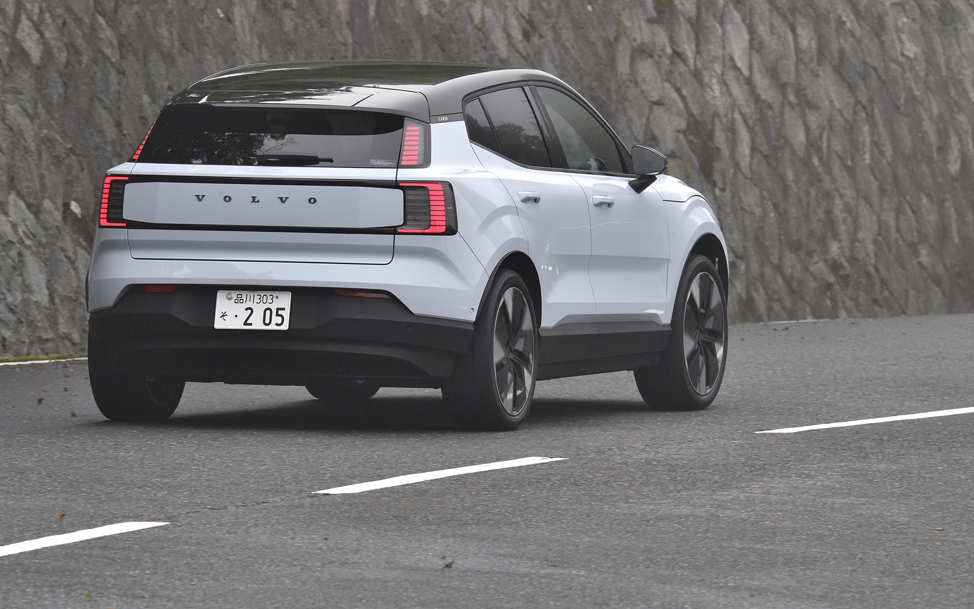 ワンペダルでも走れるし、従来のガソリン車のようなフィーリングでも走れる