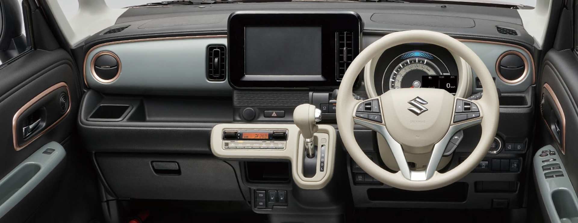 リフレクショングレー＆カッパーゴールドの内装