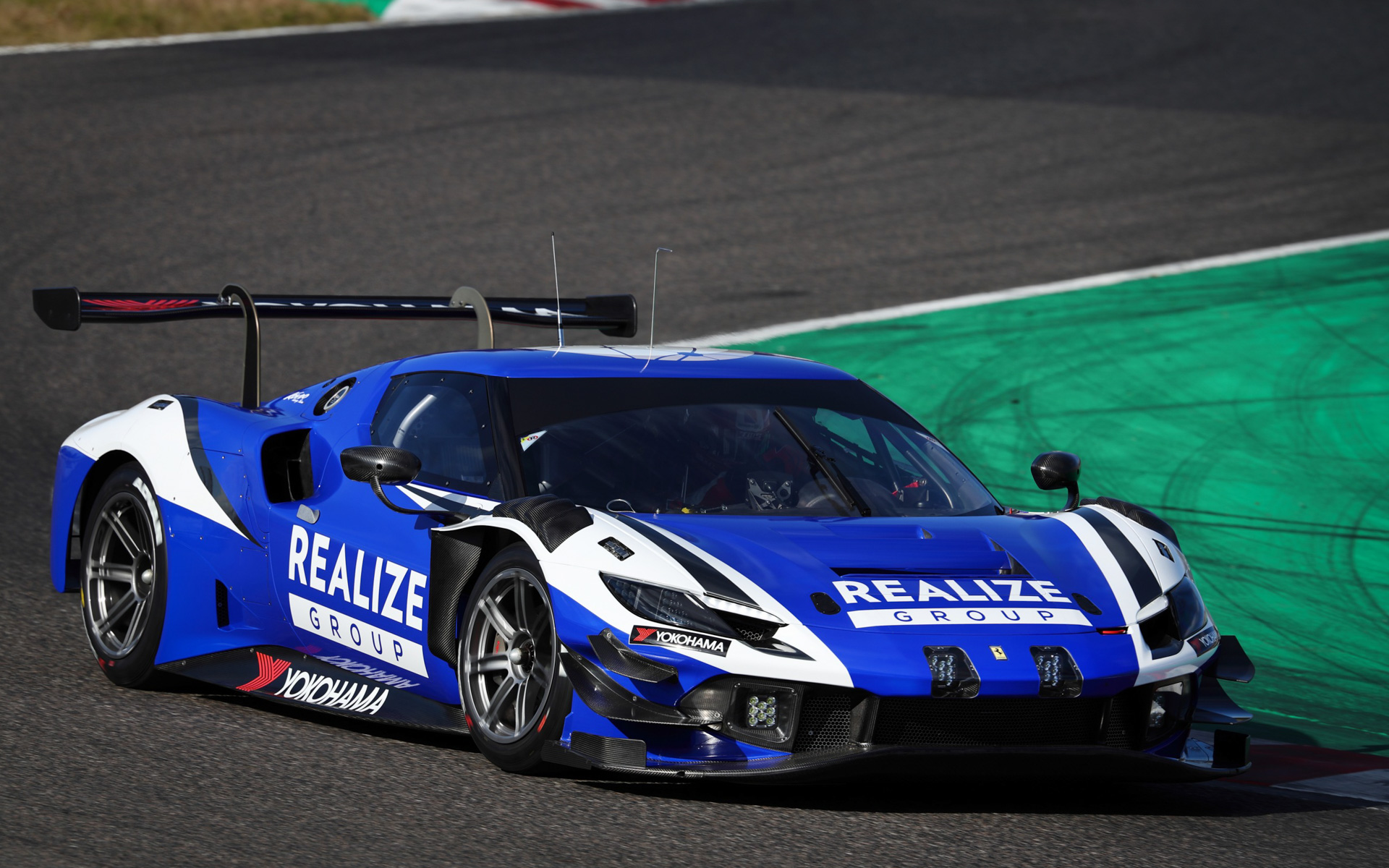 参戦車両はフェラーリ「296 GT3」