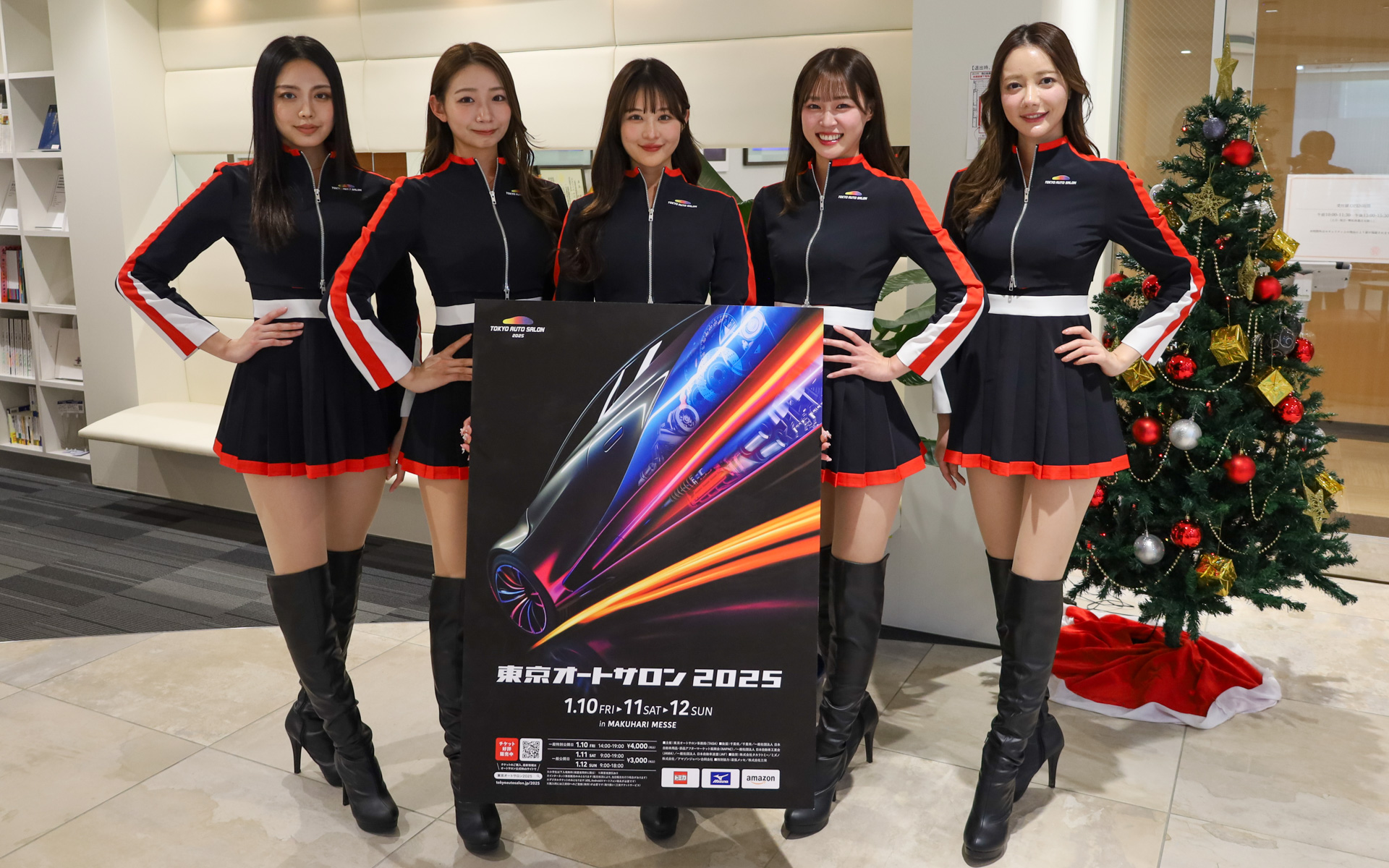 東京オートサロン2025イメージガール「A-class」