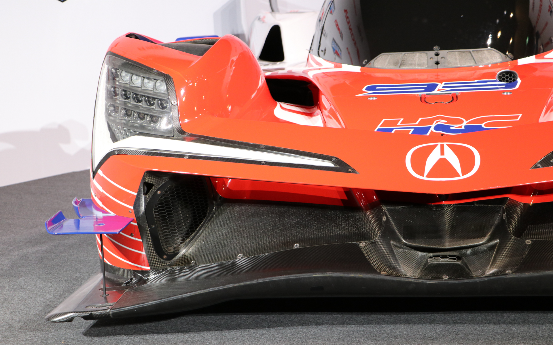 フロントまわりの造形