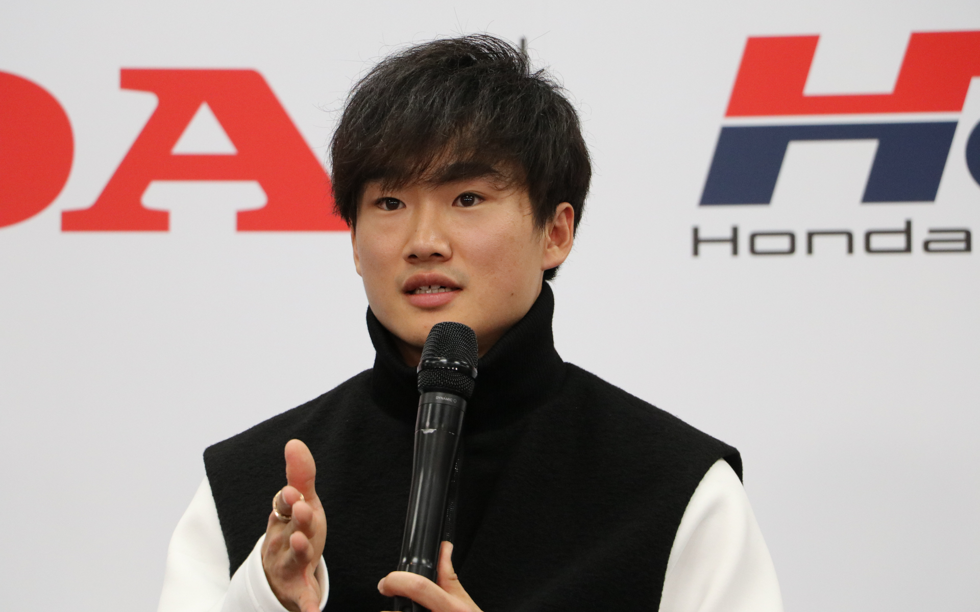 F1ドライバー角田裕毅選手