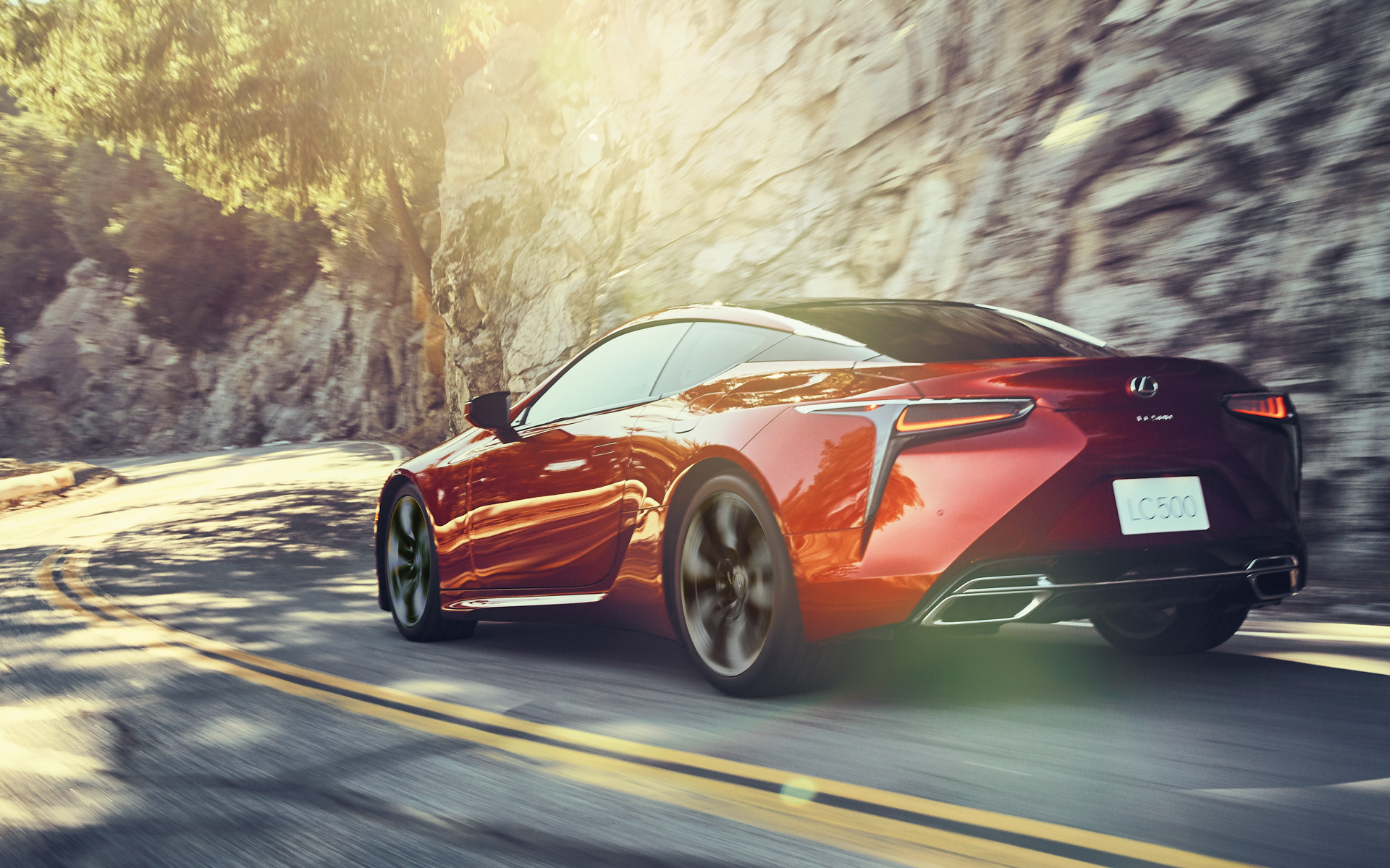 LC500（ラディアントレッドコントラストレイヤリング/北米仕様）