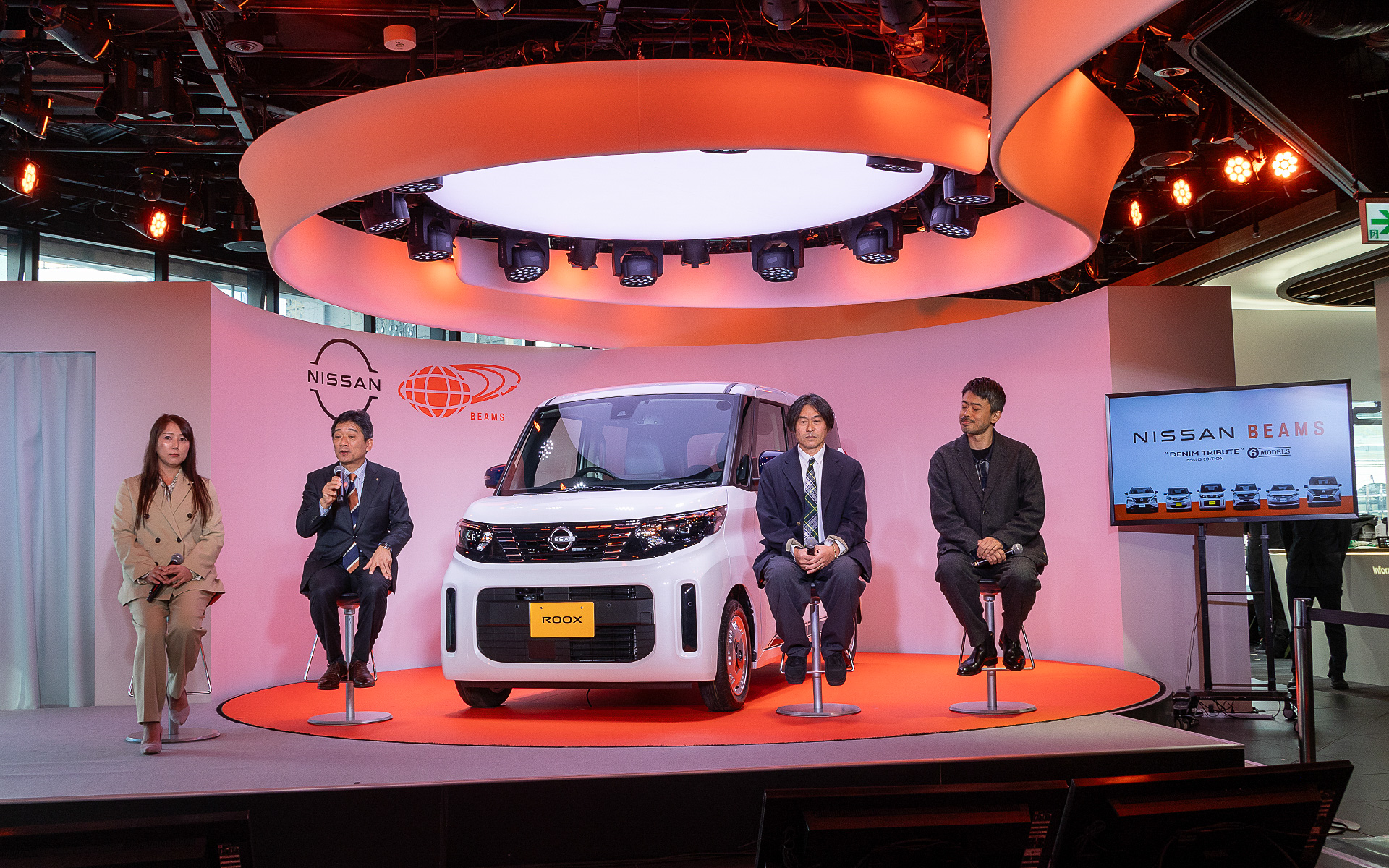 登壇者からビームス エディションの苦労話、誕生秘話などが語られた