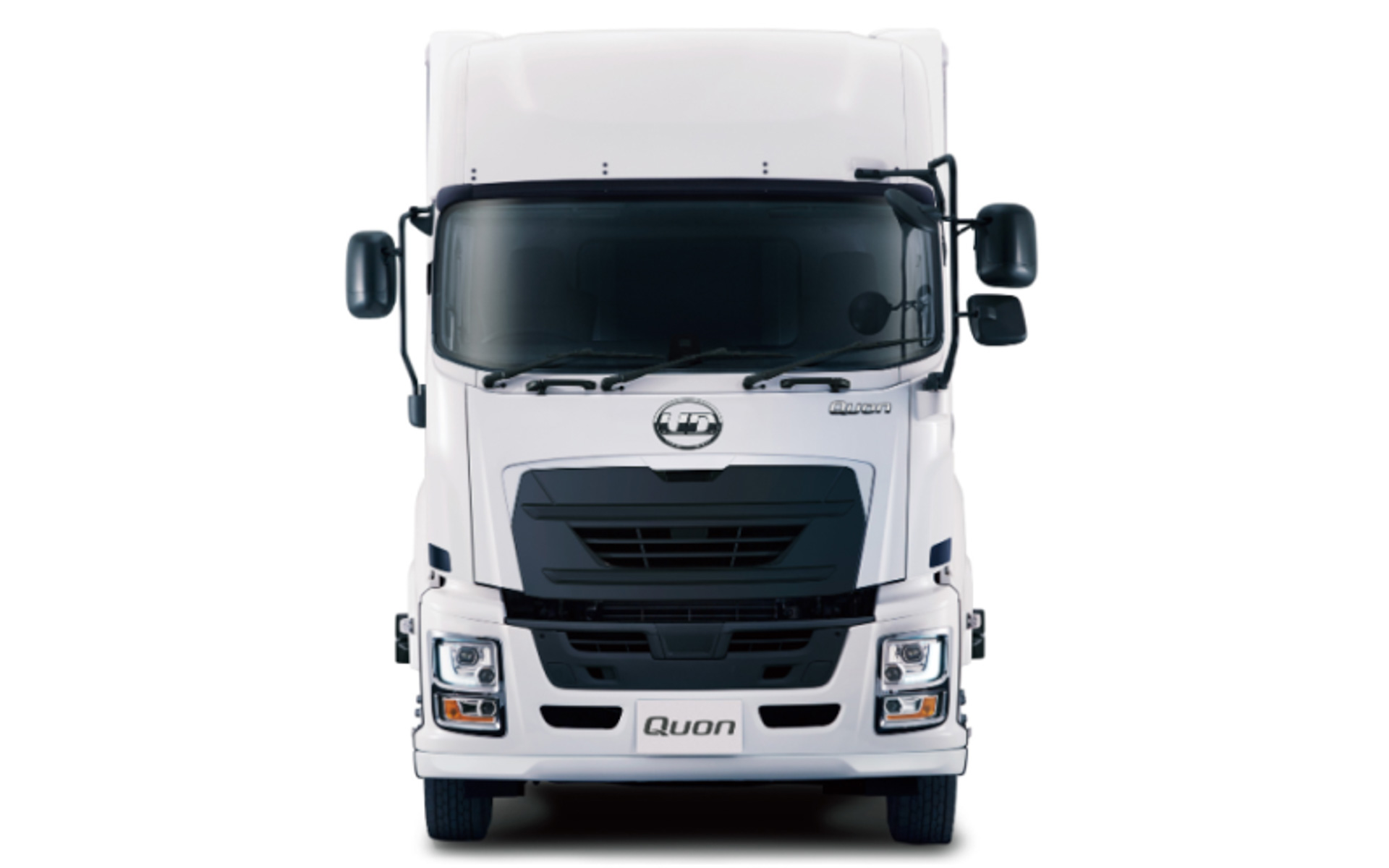 「Quon（クオン）」のMT車の一部車型を、いすゞ自動車からの車両供給に切り替え、大型トラック クオンのMT車として来春発売