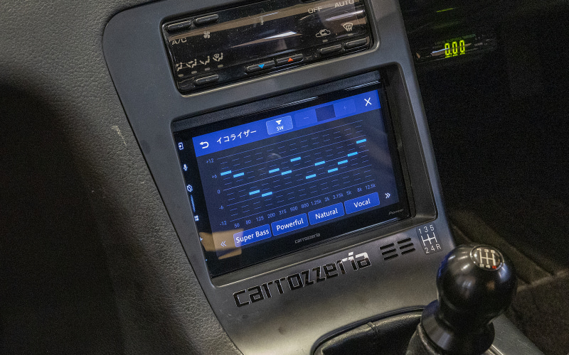 carrozzeria 多機能オーディオ カロッツェリアの最新オーディオを松田次生選手の「180SX」に