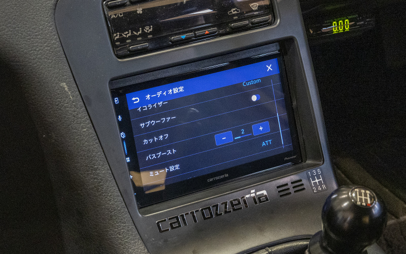 カロッツェリアの最新オーディオを松田次生選手の「180SX」に