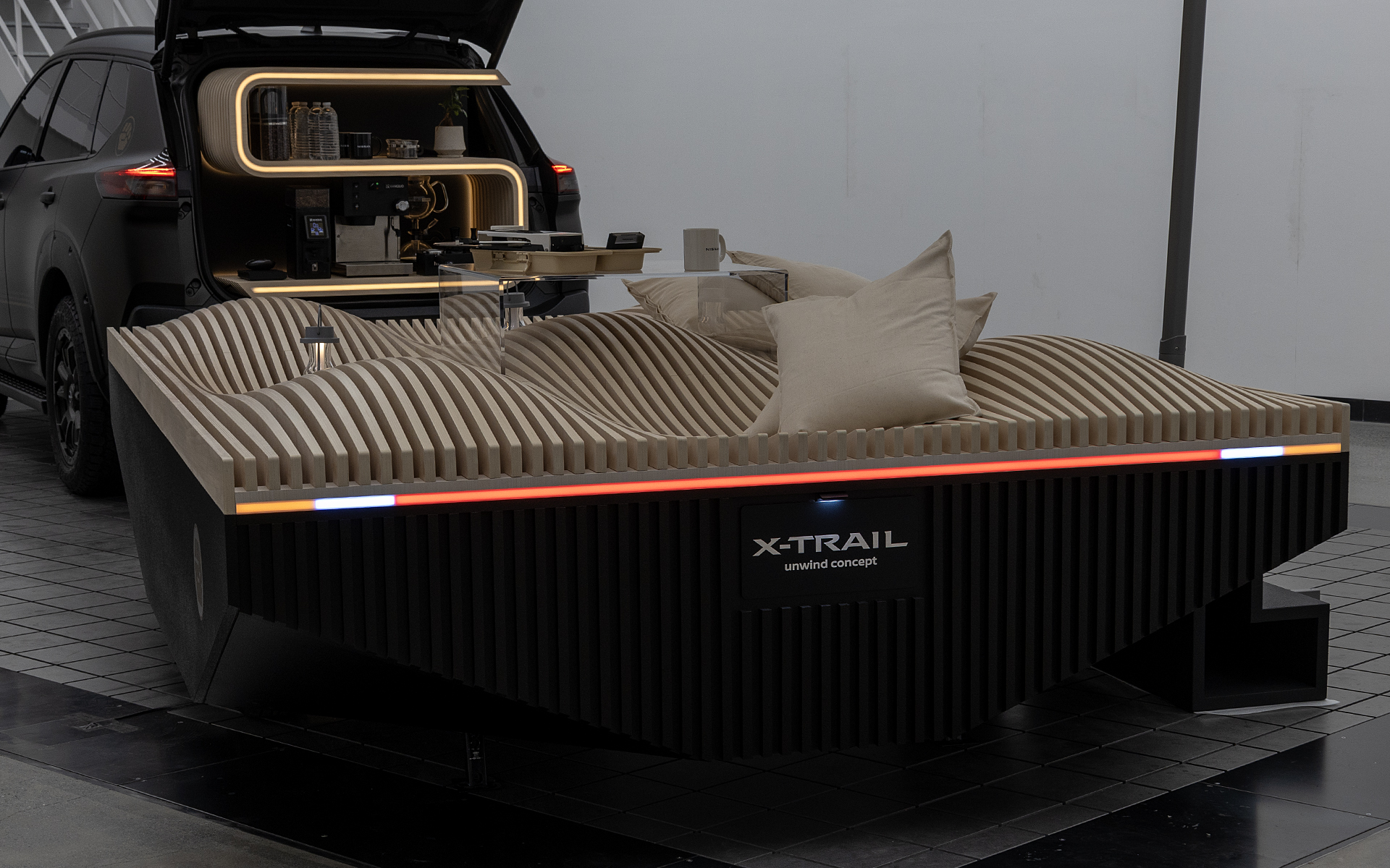 LEDによるテールランプやウィンカーも装備している