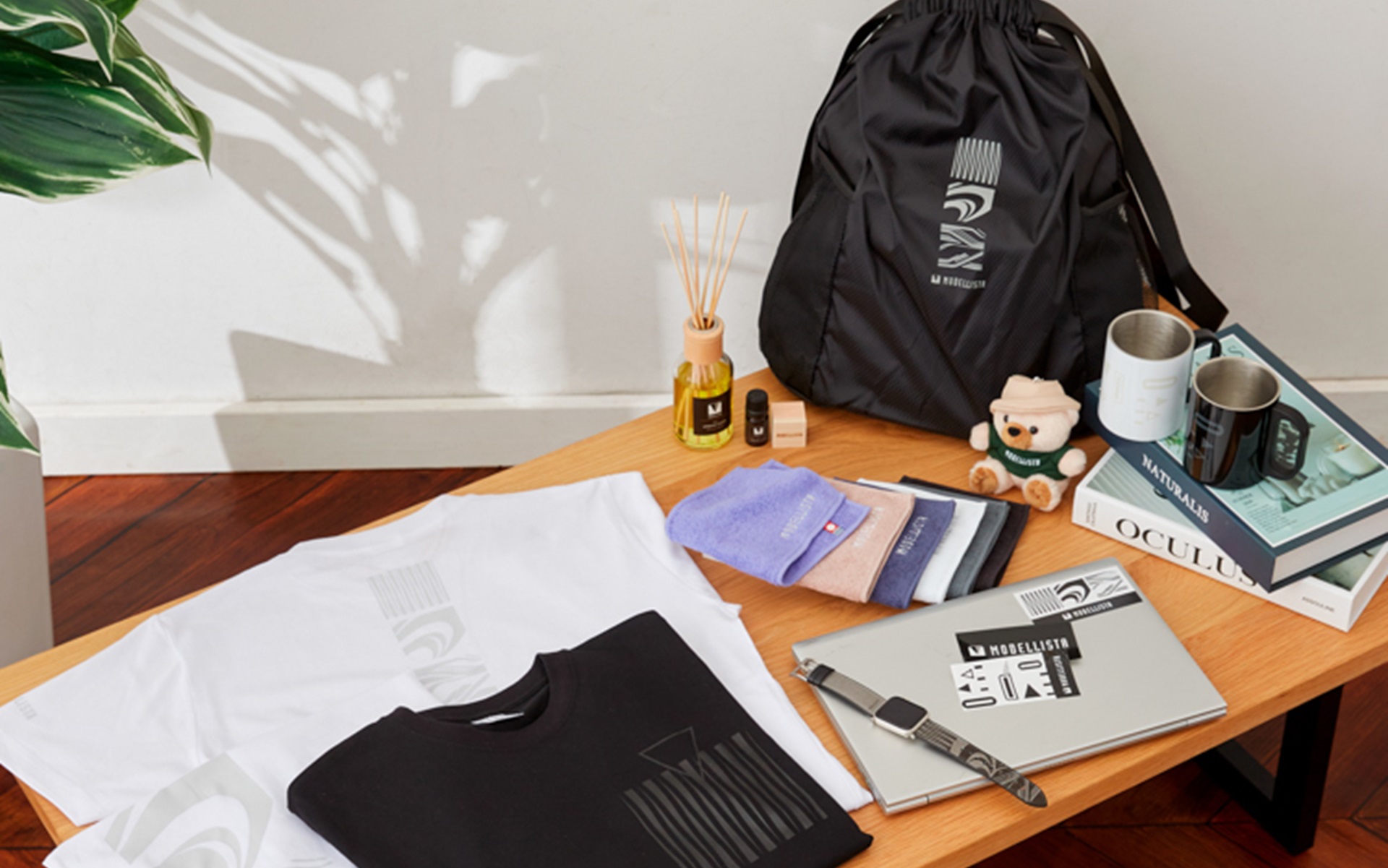 モデリスタを日常生活で身近に感じられる全10種のオリジナルグッズを販売する