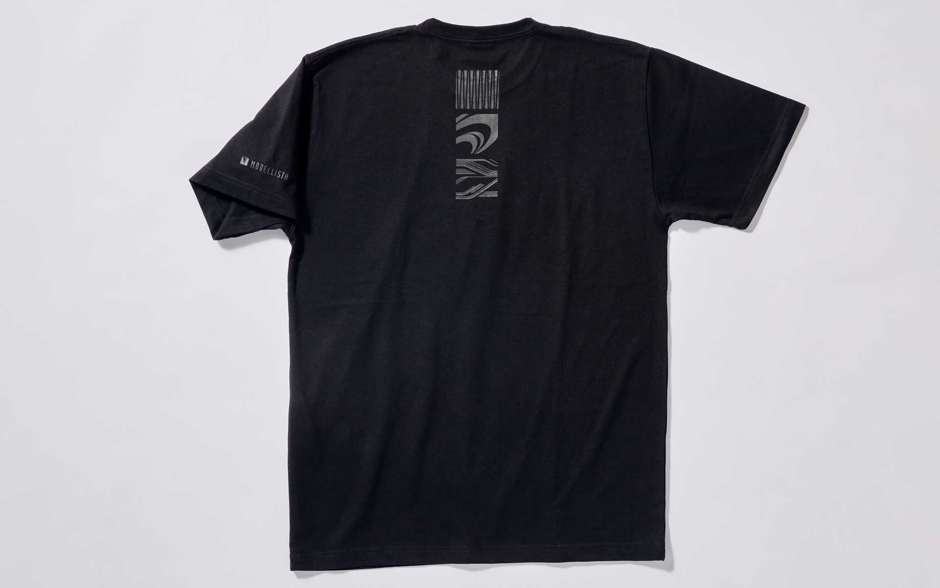 シンプルグラフィックTシャツ（ブラック）　価格4600円