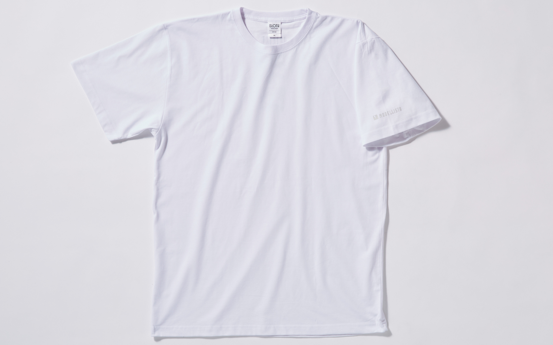 シンプルグラフィックTシャツ（ホワイト）　価格4600円