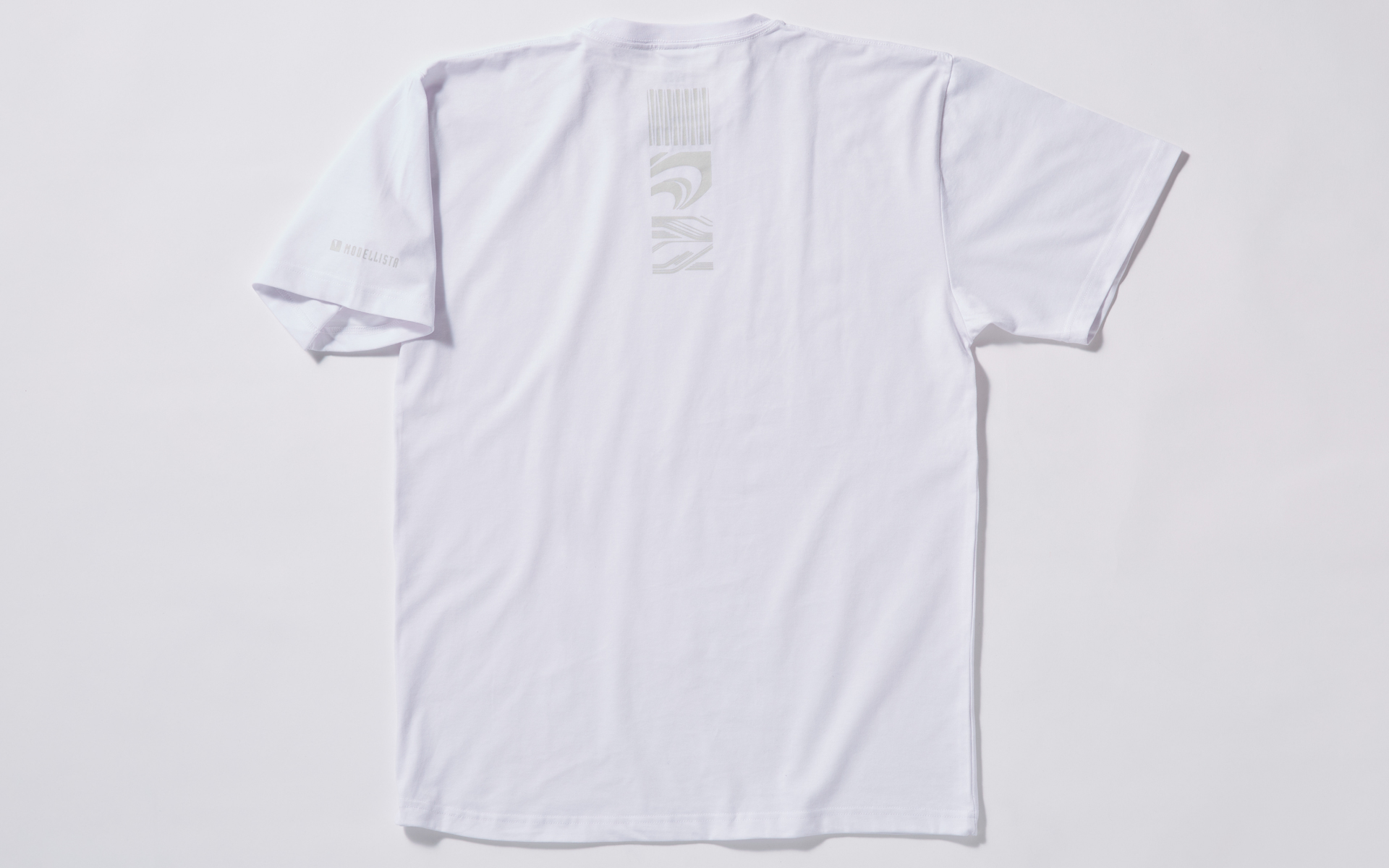 シンプルグラフィックTシャツ（ホワイト）　価格4600円