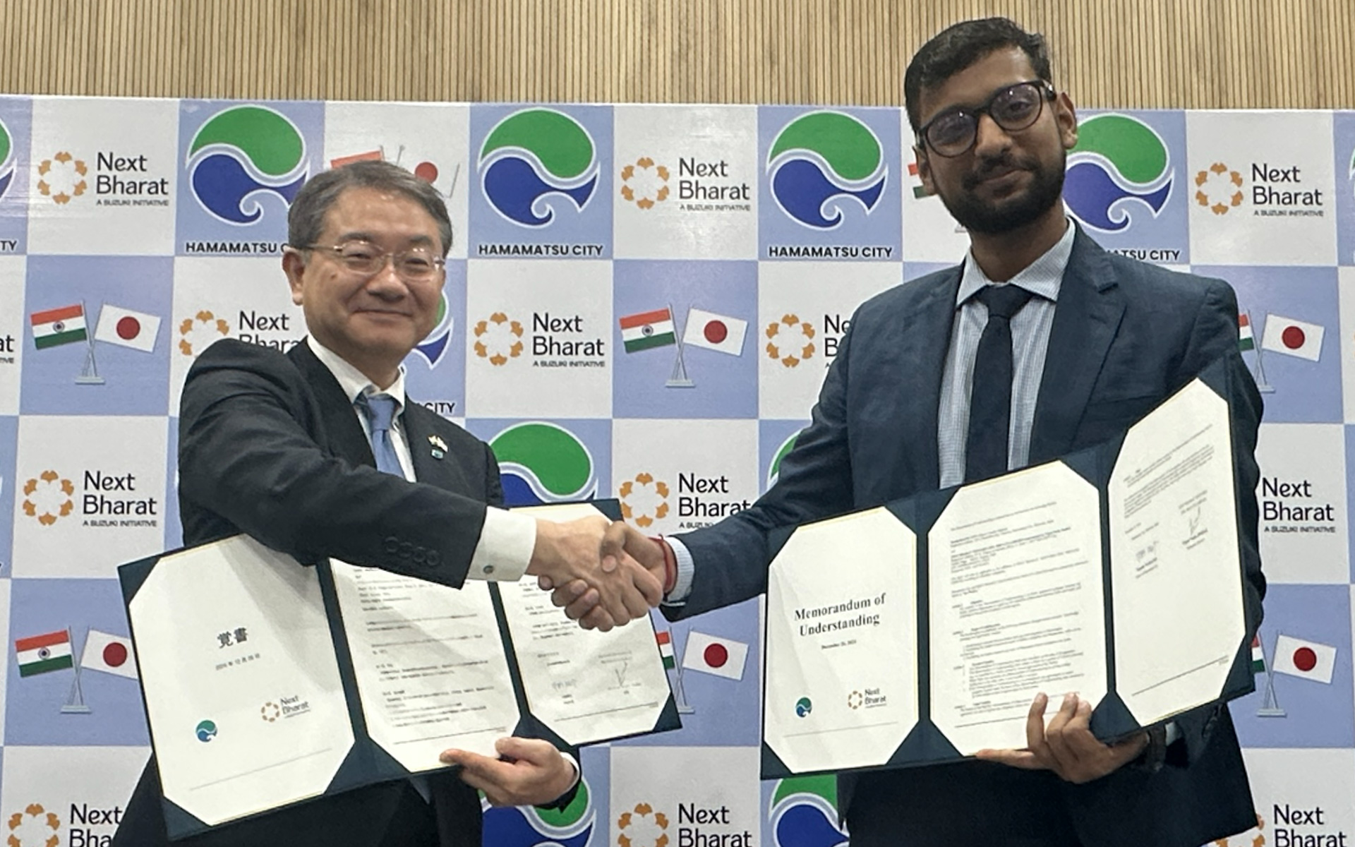 インド工科大学ハイデラバード校で行なわれた覚書締結式