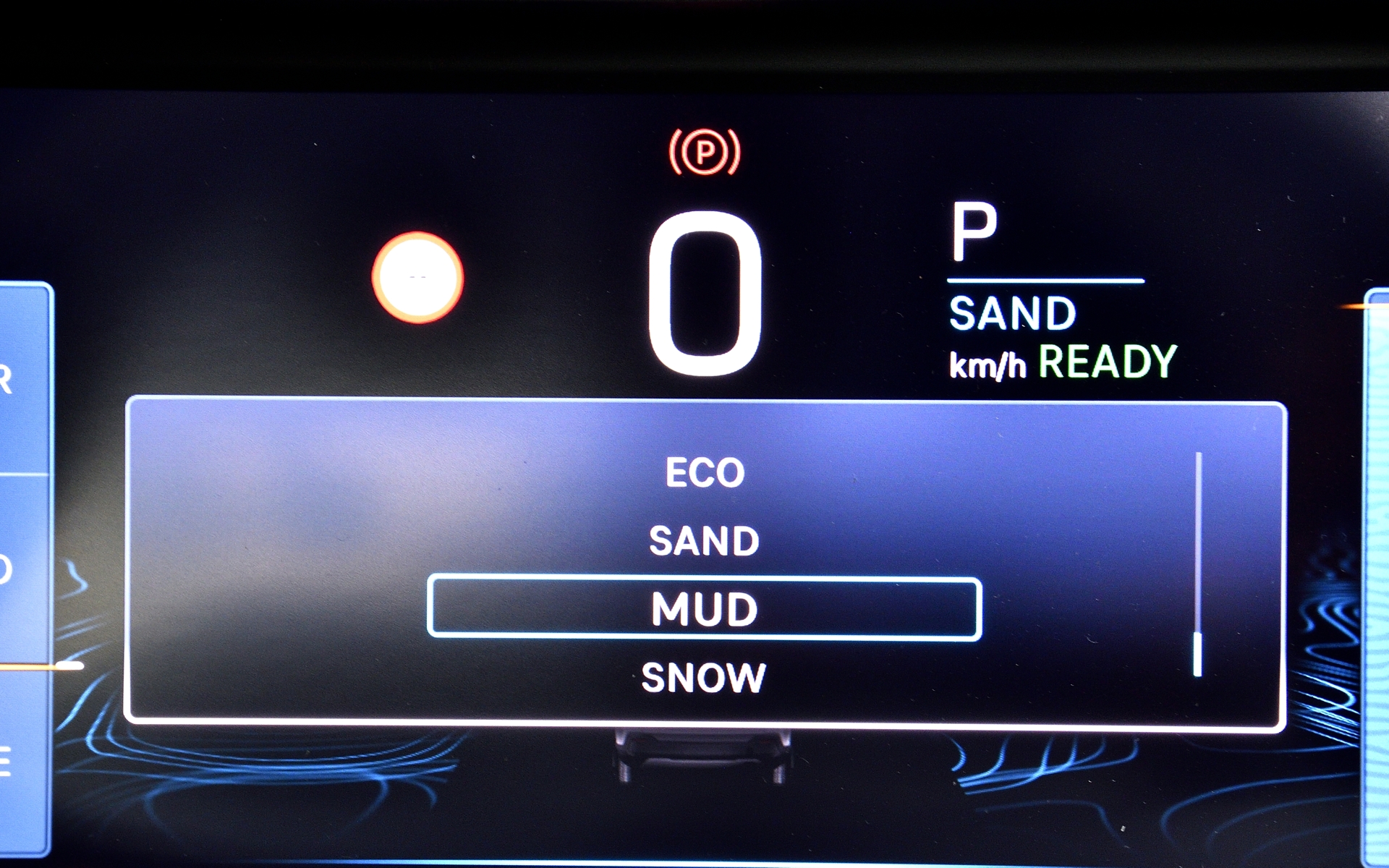 悪路走破モードも含め6つの走行モードを備えるセレクテレインシステムを搭載