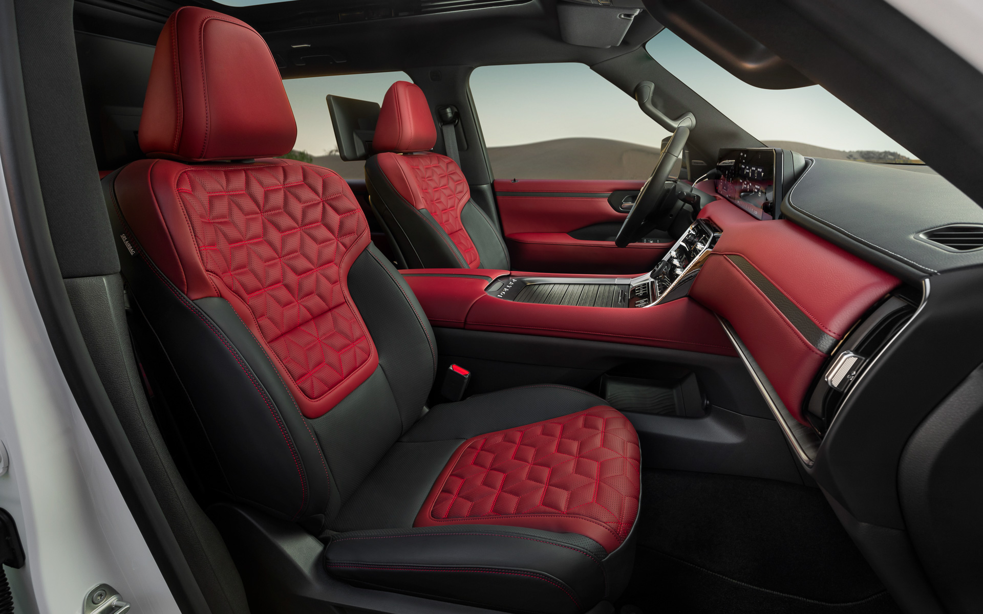 新型パトロールのシートレイアウトは2＋3＋3の8人乗り